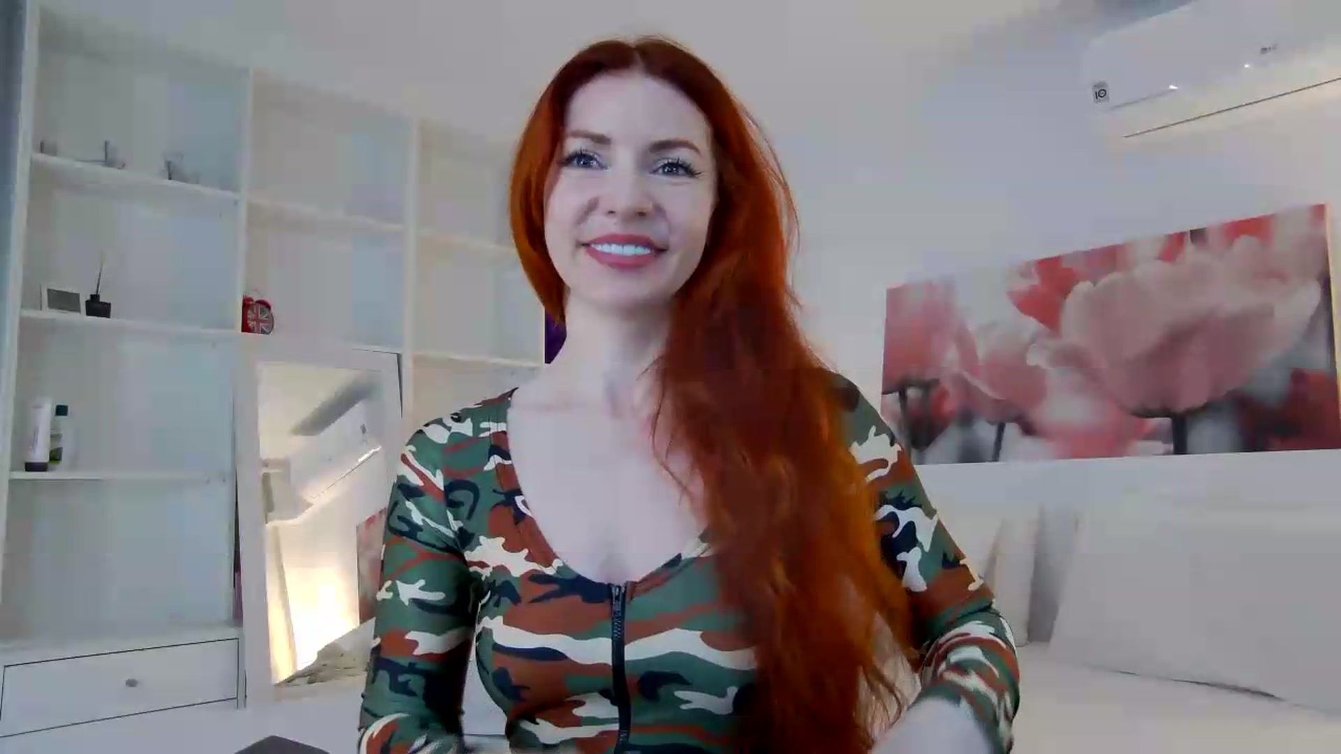 Gallery image thumbnail from TulipWhite's myfreecams stream on, 06/06/2026, 21:07 image 18 of 20