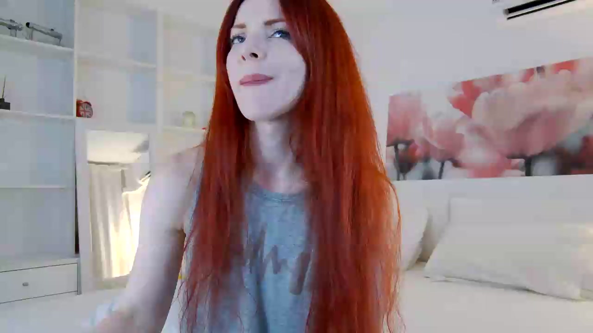 Gallery image thumbnail from TulipWhite's myfreecams stream on, 07/04/2026, 21:25 image 17 of 20
