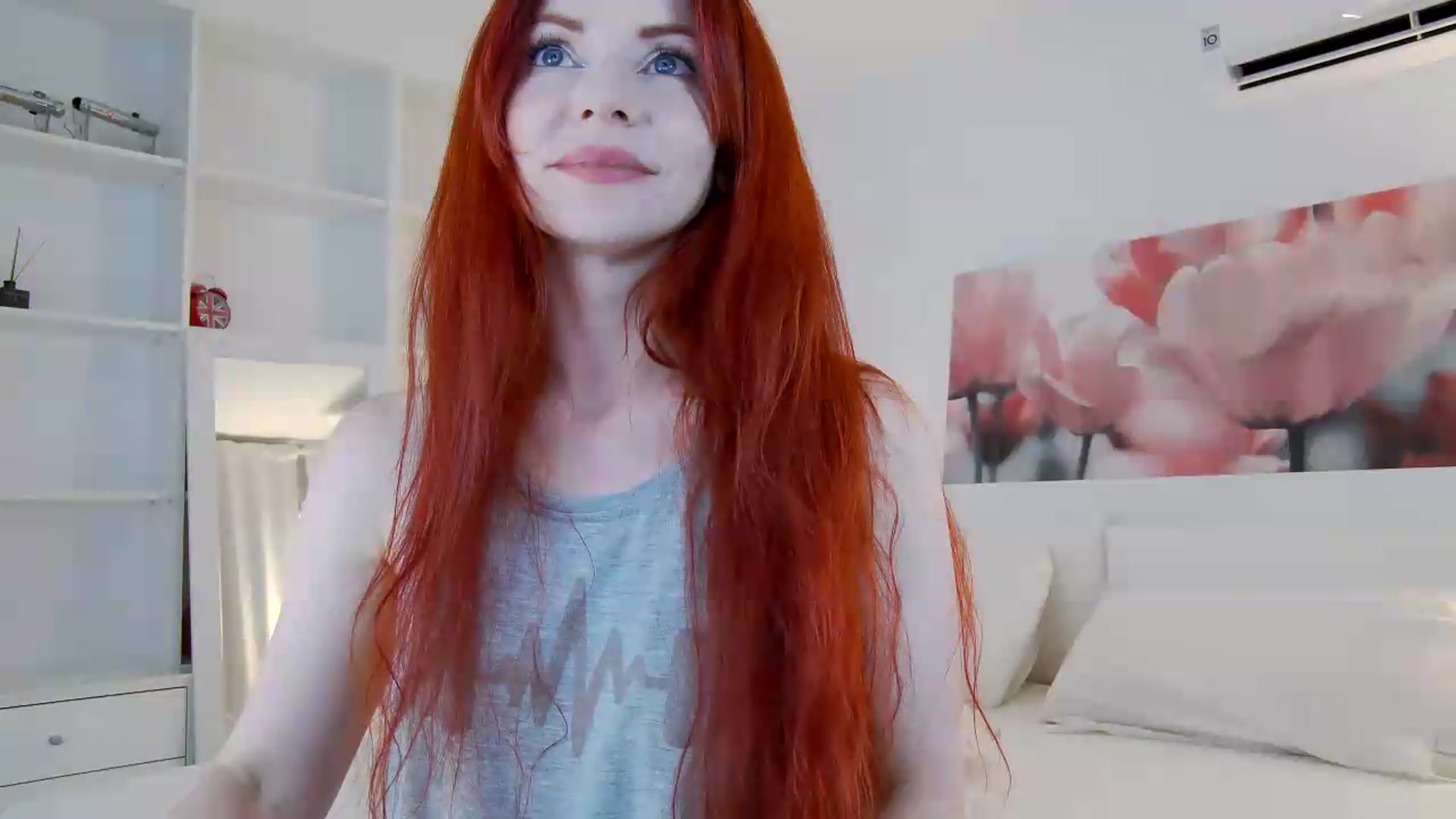 Gallery image thumbnail from TulipWhite's myfreecams stream on, 07/04/2026, 21:25 image 4 of 20