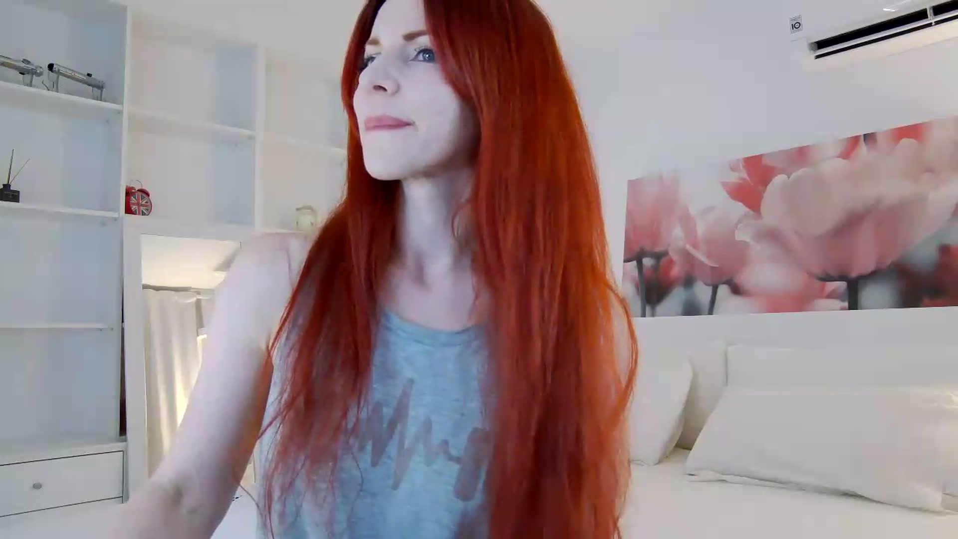Gallery image thumbnail from TulipWhite's myfreecams stream on, 07/04/2026, 21:25 image 13 of 20
