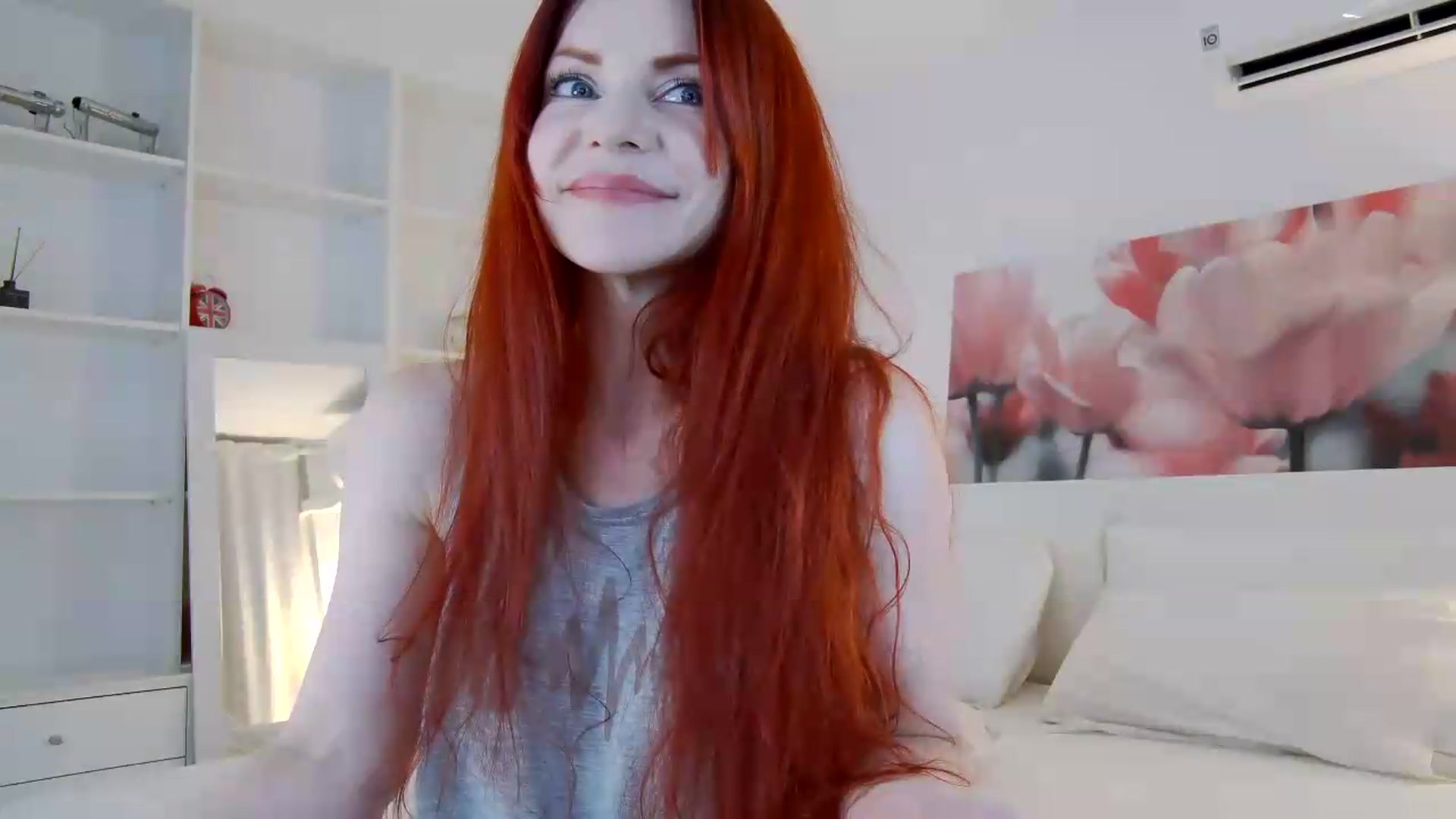 Gallery image thumbnail from TulipWhite's myfreecams stream on, 07/04/2026, 21:25 image 10 of 20