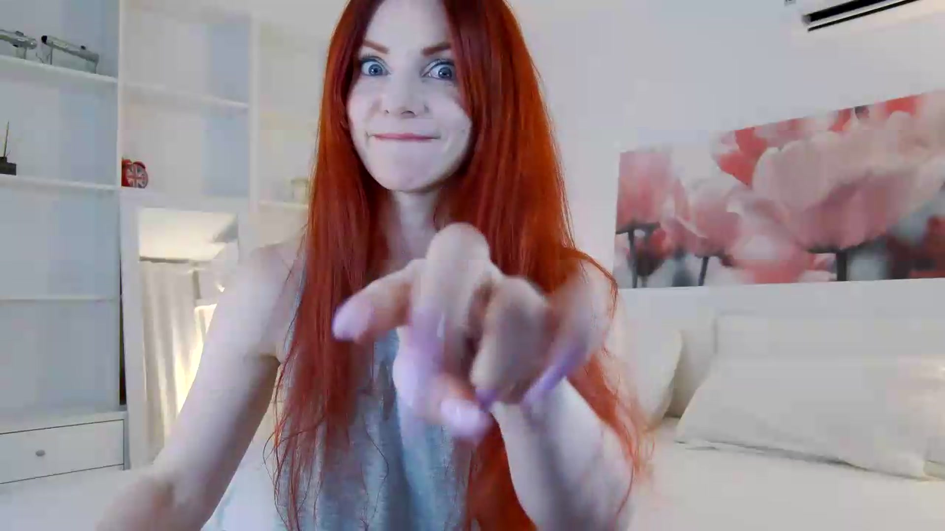 Gallery image thumbnail from TulipWhite's myfreecams stream on, 07/04/2026, 21:25 image 16 of 20