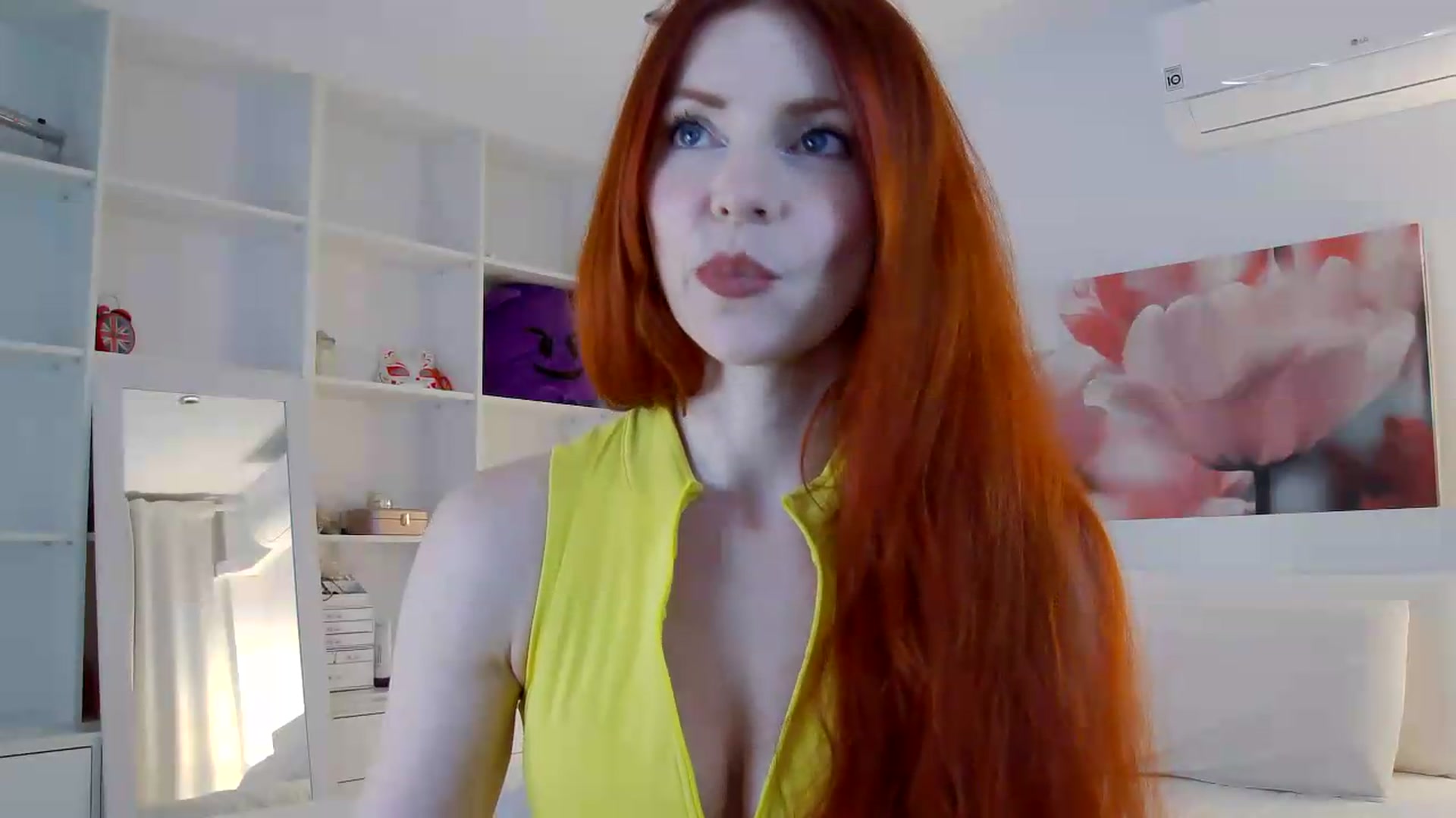 Gallery image thumbnail from TulipWhite's myfreecams stream on, 07/11/2026, 18:40 image 9 of 20