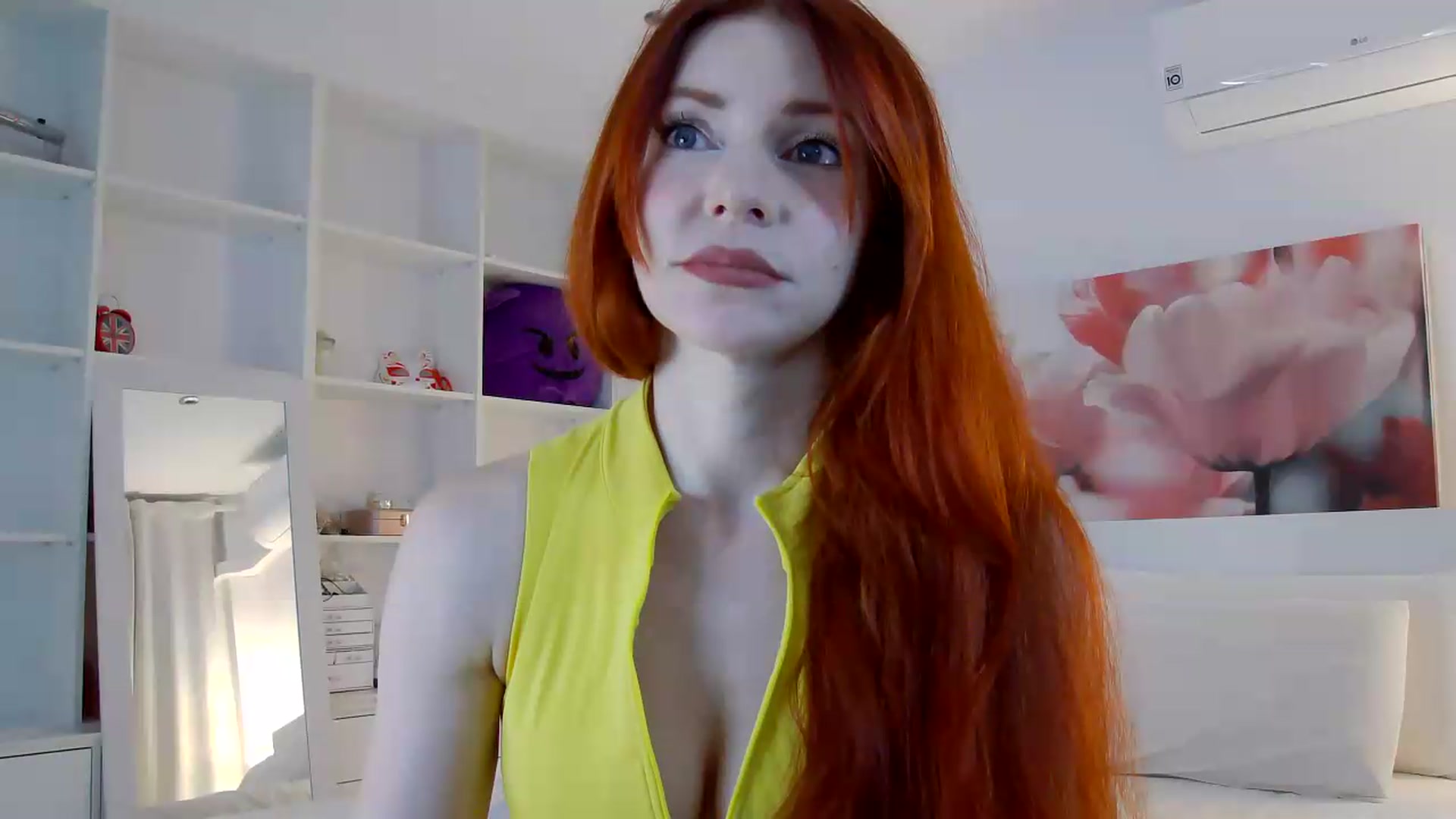 Gallery image thumbnail from TulipWhite's myfreecams stream on, 07/11/2026, 18:40 image 3 of 20