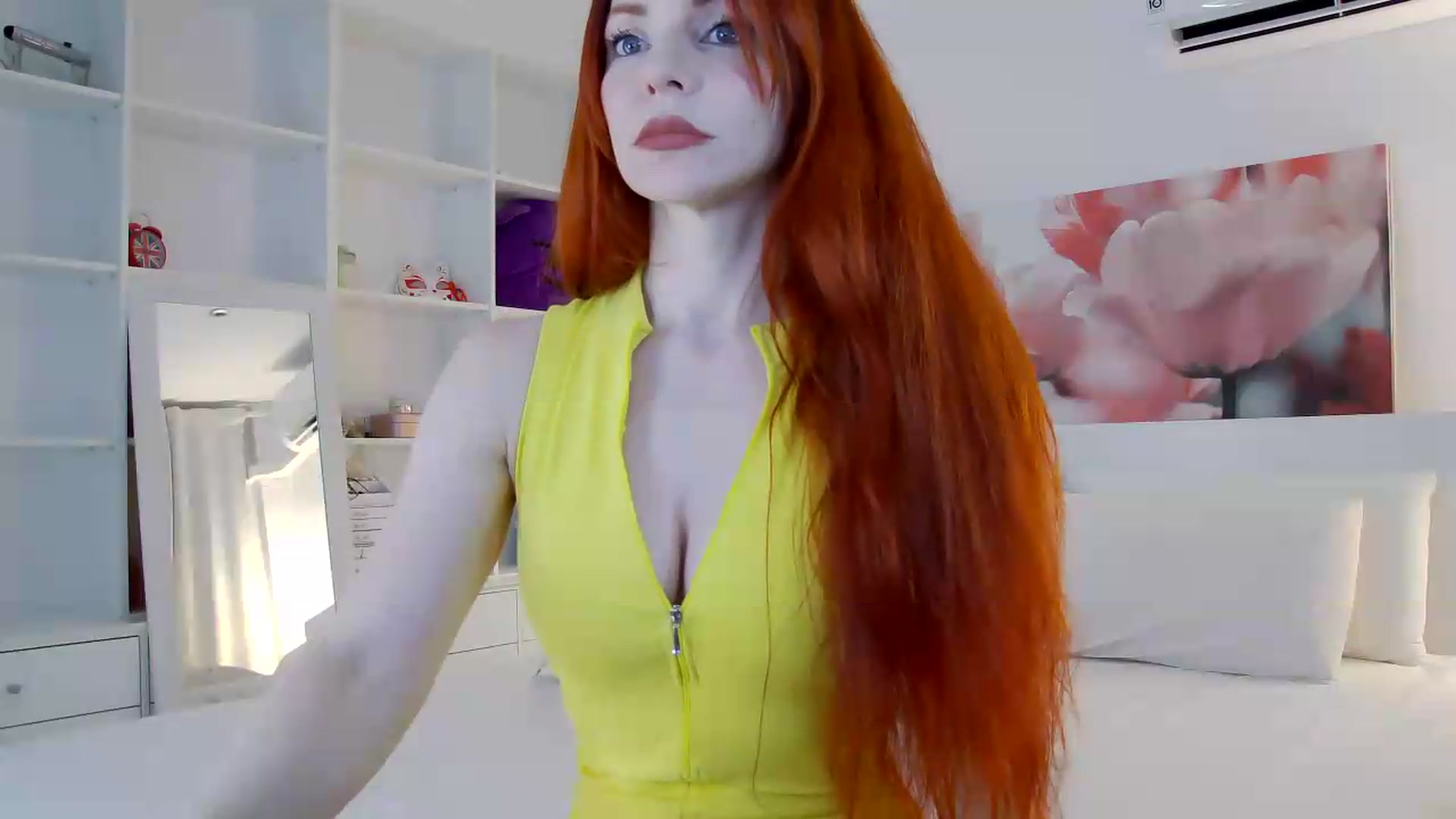 Gallery image thumbnail from TulipWhite's myfreecams stream on, 07/11/2026, 20:19 image 12 of 20