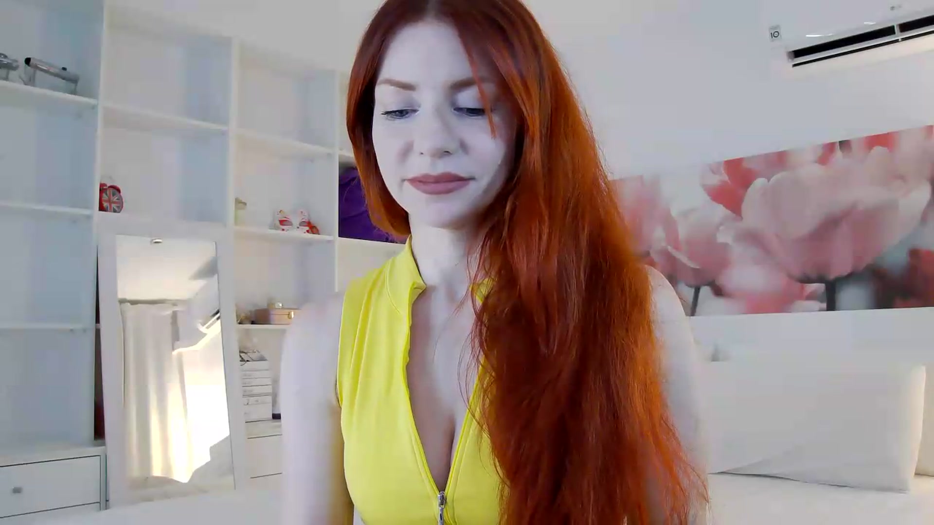 Gallery image thumbnail from TulipWhite's myfreecams stream on, 07/11/2026, 20:19 image 7 of 20