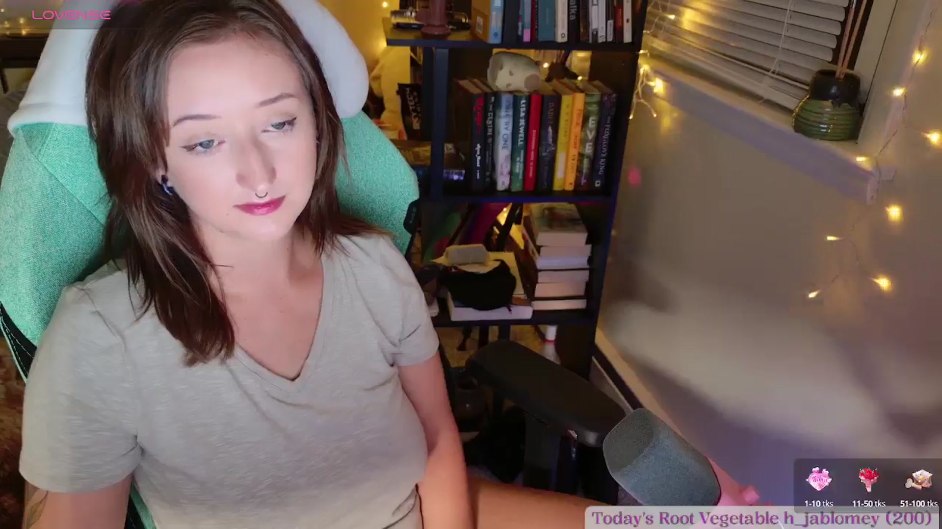 Gallery image thumbnail from Turnip's myfreecams stream on, 08/20/2024, 02:24 image 15 of 20