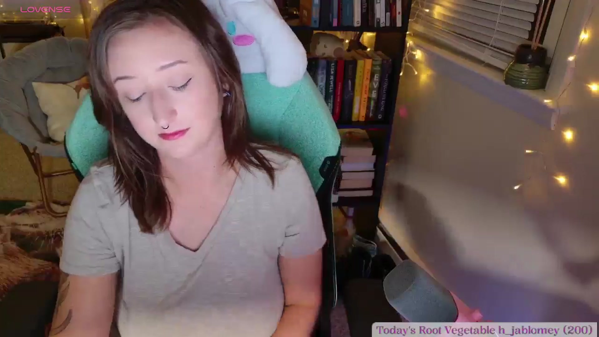 Gallery image thumbnail from Turnip's myfreecams stream on, 08/20/2024, 02:24 image 16 of 20