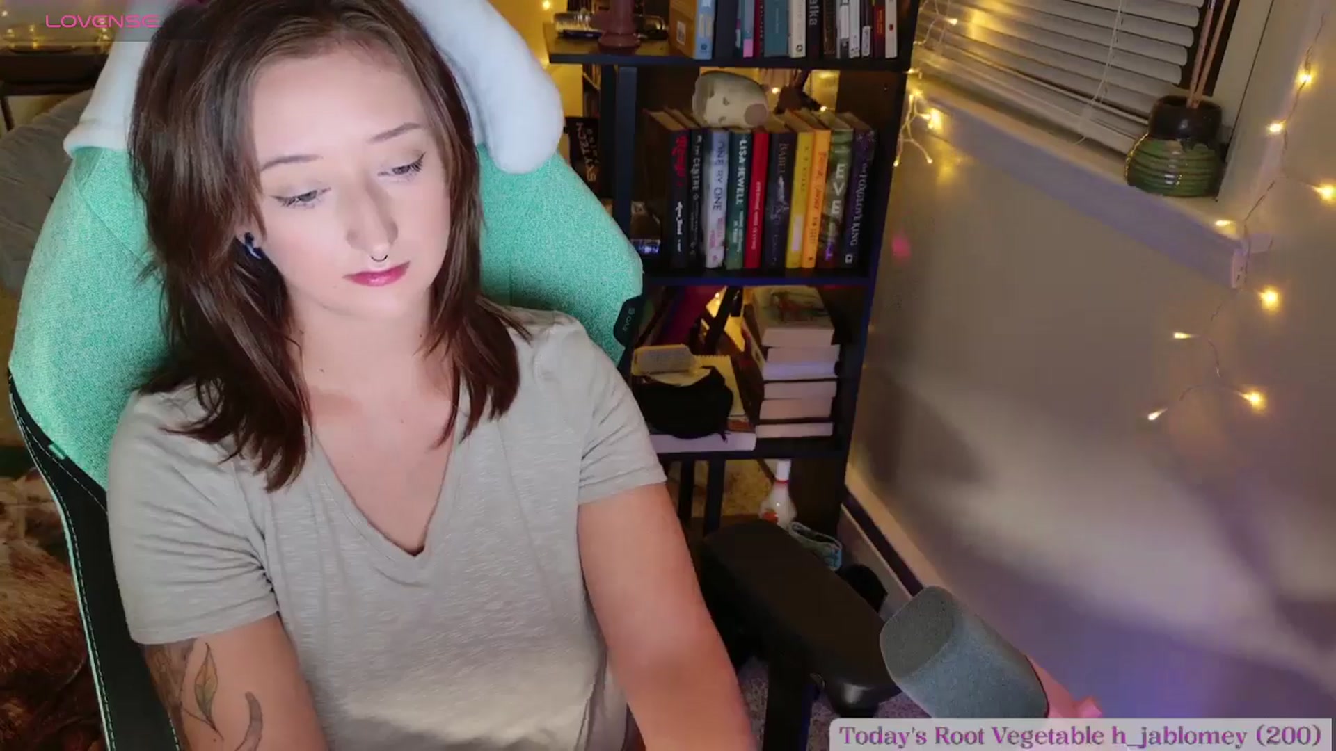 Gallery image thumbnail from Turnip's myfreecams stream on, 08/20/2024, 02:24 image 7 of 20