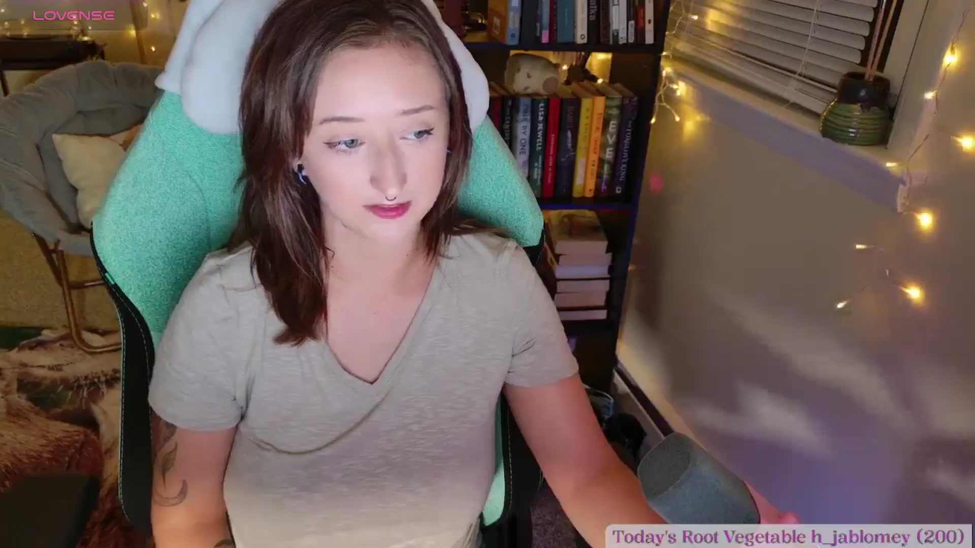 Gallery image thumbnail from Turnip's myfreecams stream on, 08/20/2024, 02:24 image 13 of 20
