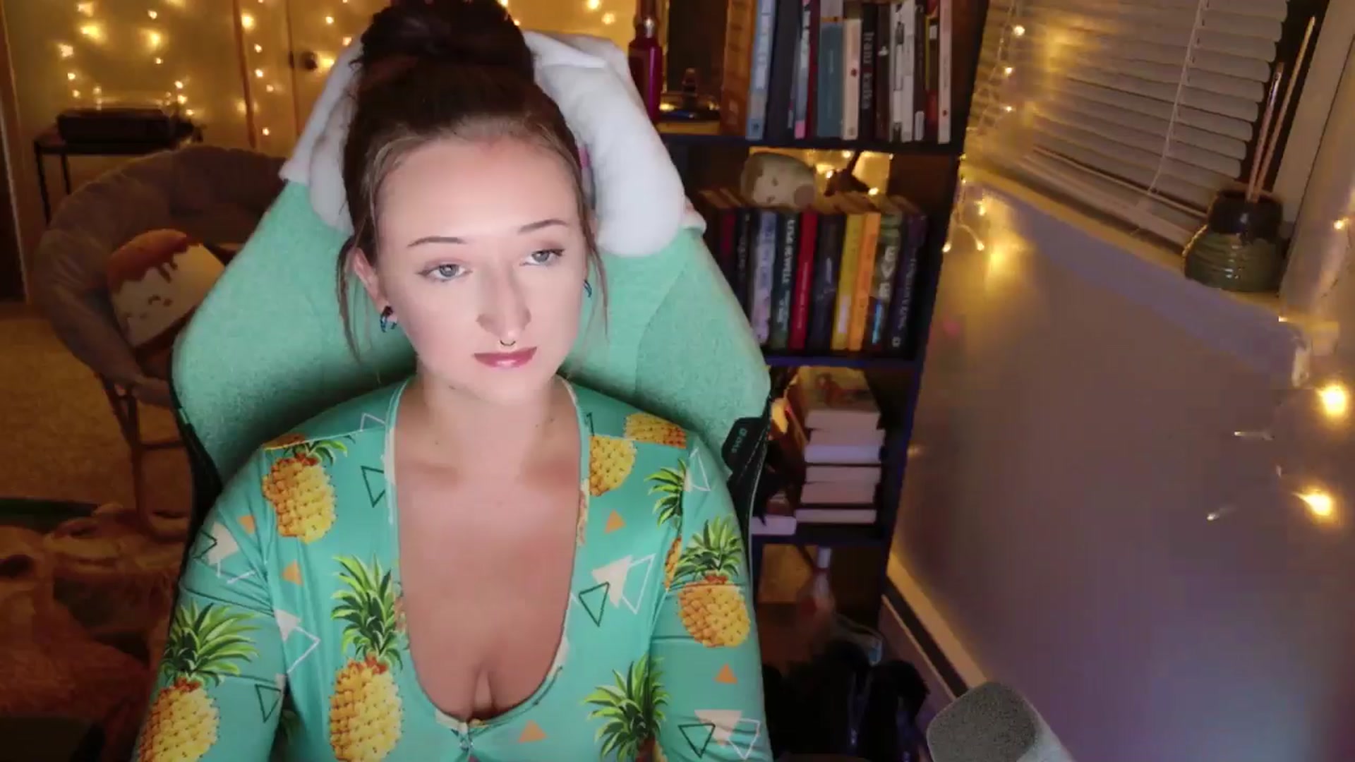 Gallery image thumbnail from Turnip's myfreecams stream on, 08/22/2024, 03:54 image 8 of 20
