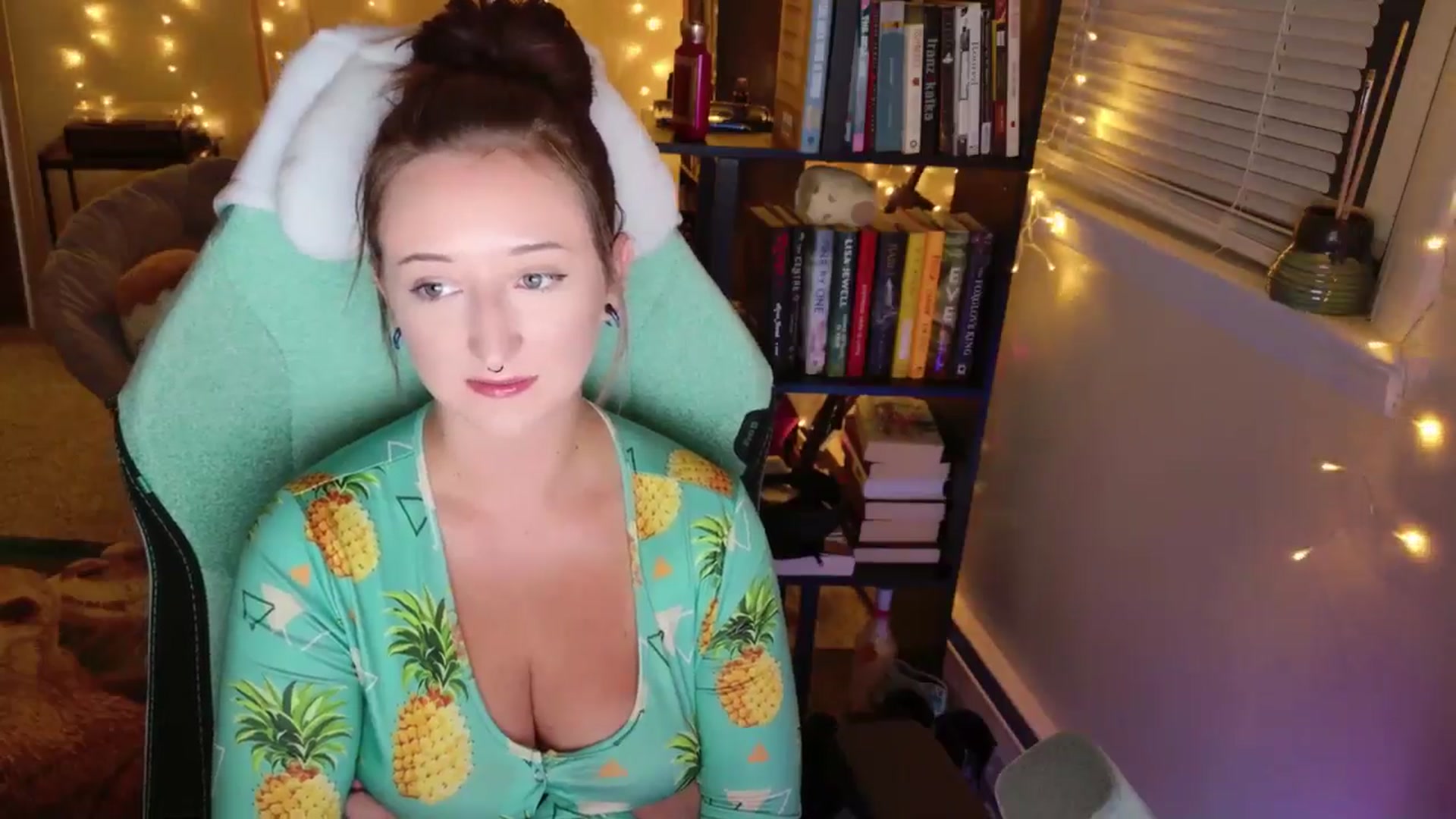 Gallery image thumbnail from Turnip's myfreecams stream on, 08/22/2024, 03:54 image 5 of 20