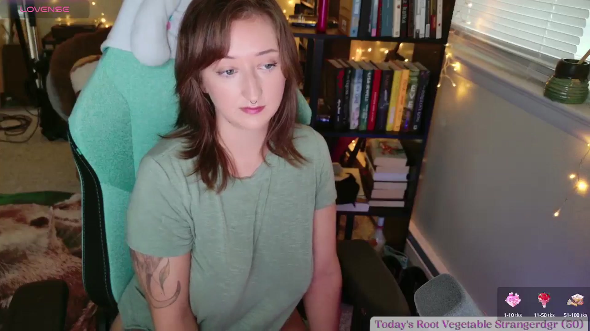 Gallery image thumbnail from Turnip's myfreecams stream on, 08/25/2024, 24:04 image 2 of 20