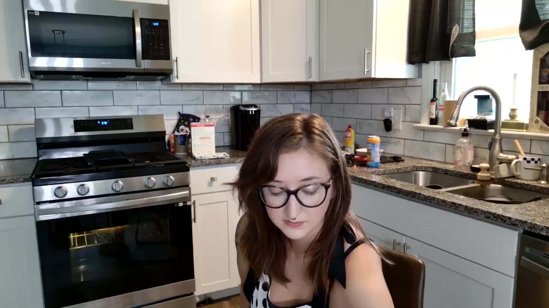 Gallery image thumbnail from Turnip's myfreecams stream on, 08/31/2024, 18:53 image 10 of 20