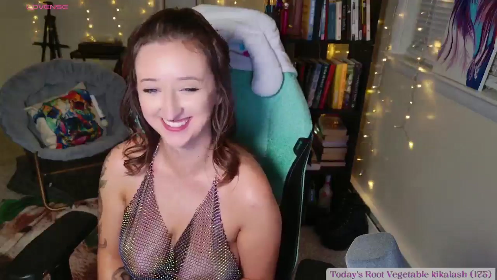 Gallery image thumbnail from Turnip's myfreecams stream on, 09/15/2024, 04:40 image 6 of 20