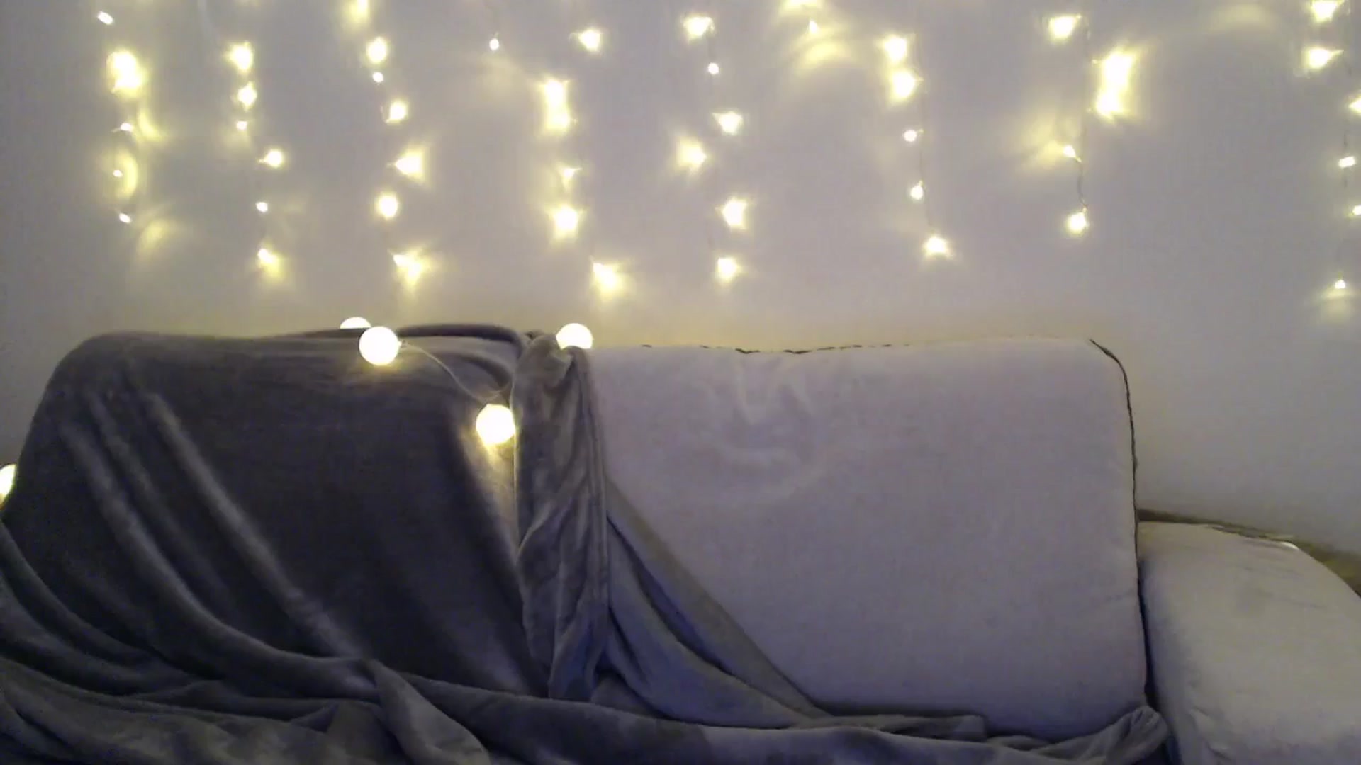 Gallery image thumbnail from Tutti_Frutt1's myfreecams stream on, 03/18/2024, 09:05 image 13 of 20