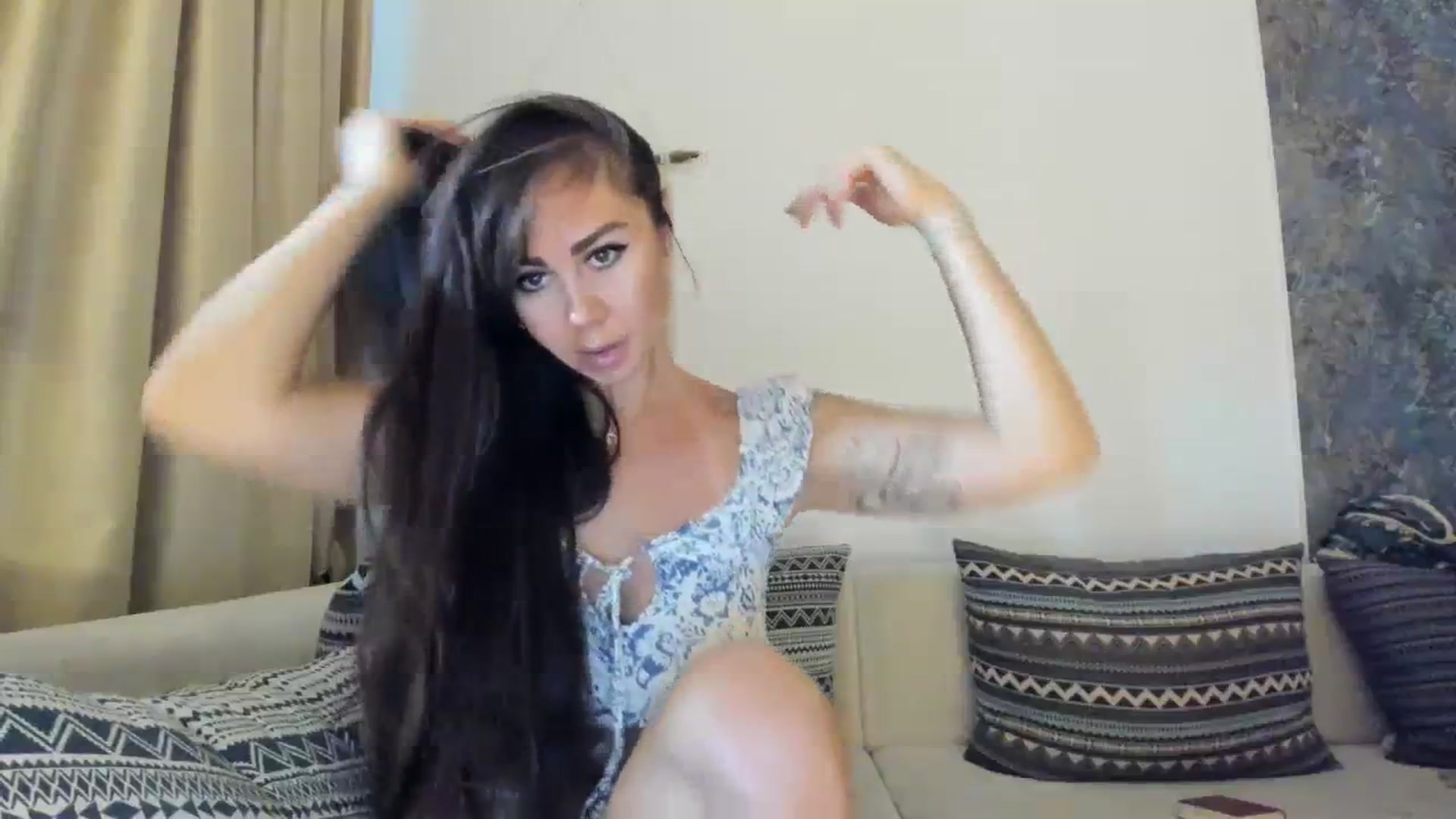 Gallery image thumbnail from Tuttifrutti__'s myfreecams stream on, 08/06/2023, 05:55 image 3 of 20