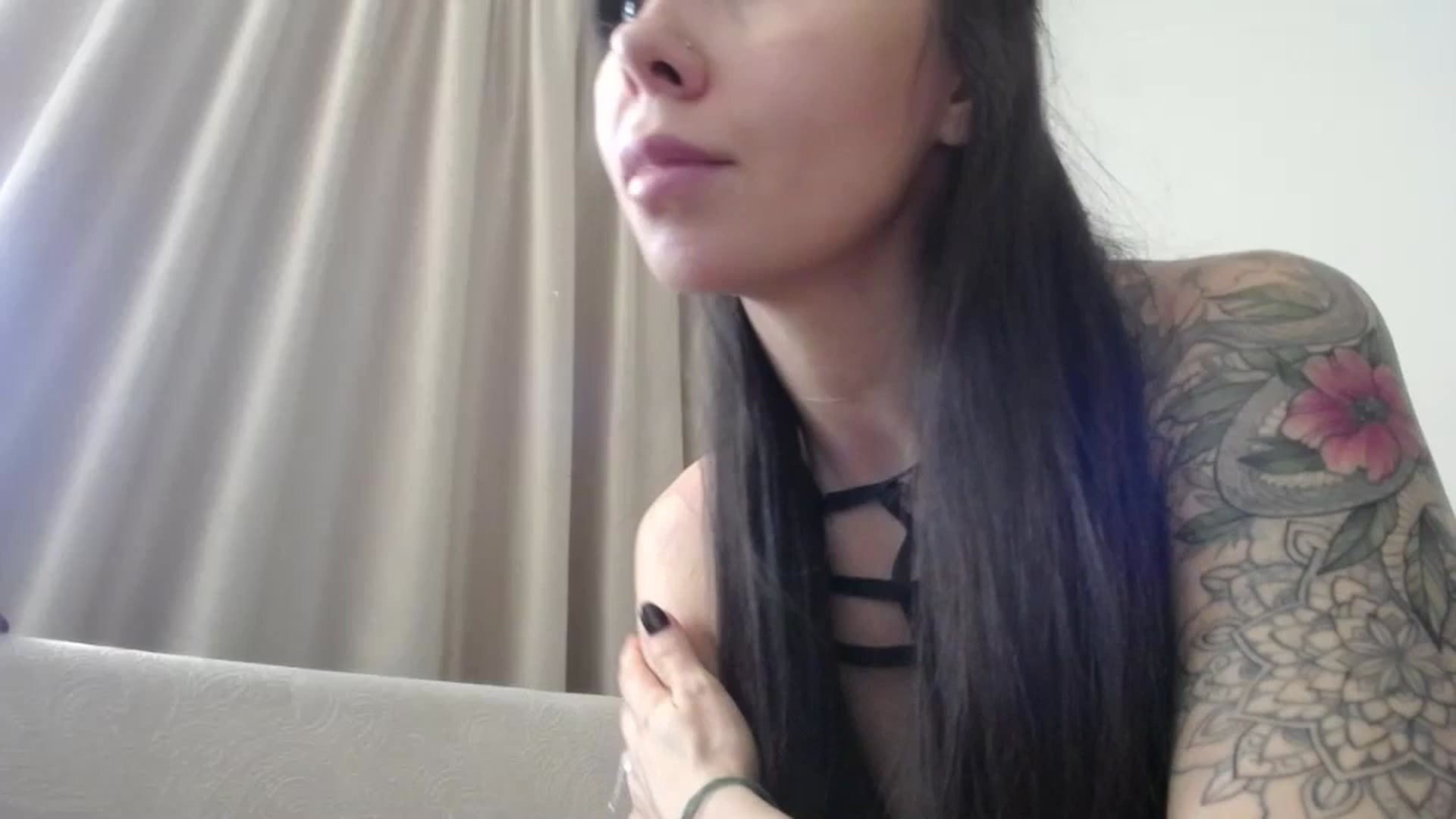 Gallery image thumbnail from Tuttifrutti__'s myfreecams stream on, 04/13/2025, 06:03 image 19 of 20