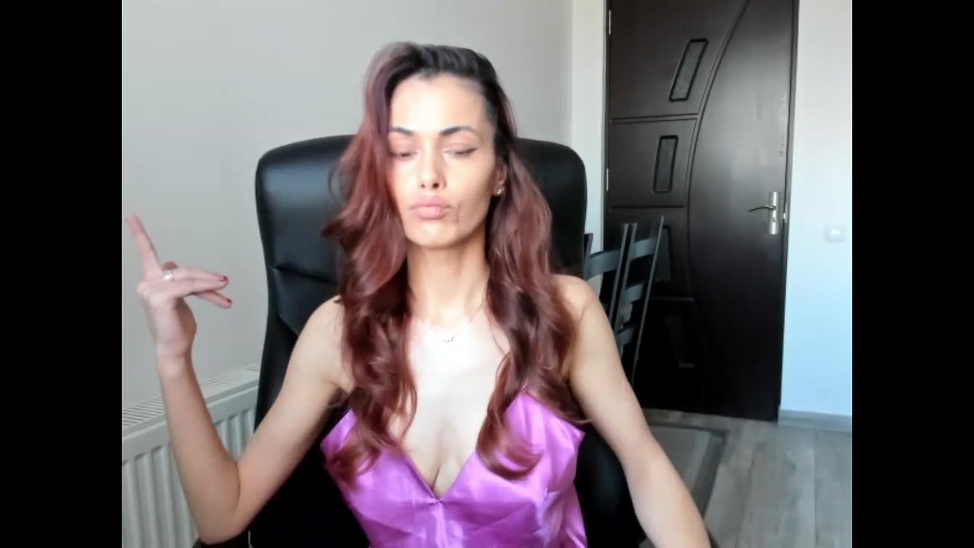 Gallery image thumbnail from Tweety_'s myfreecams stream on, 02/17/2025, 14:22 image 2 of 20