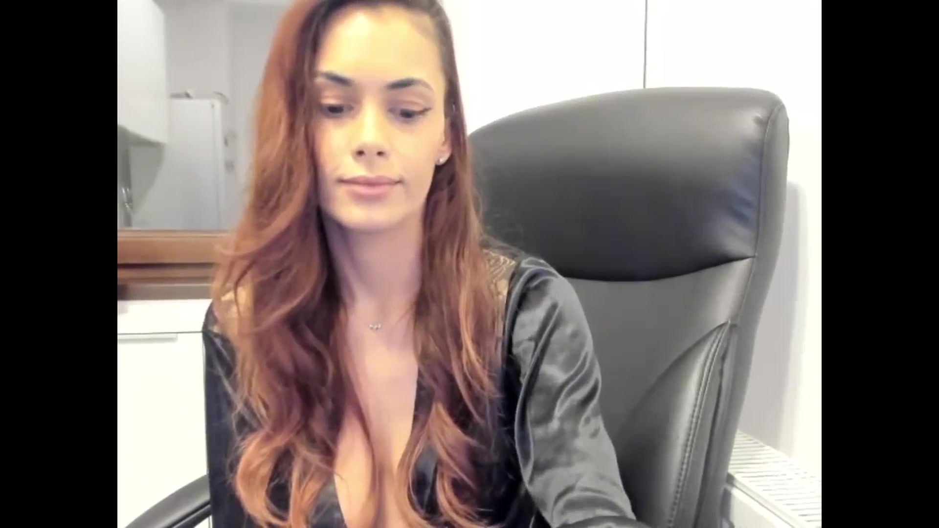Gallery image thumbnail from Tweety_'s myfreecams stream on, 02/17/2025, 18:01 image 16 of 20