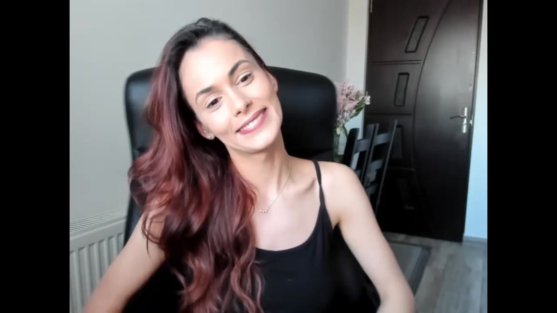 Gallery image thumbnail from Tweety_'s myfreecams stream on, 02/20/2025, 15:49 image 12 of 20