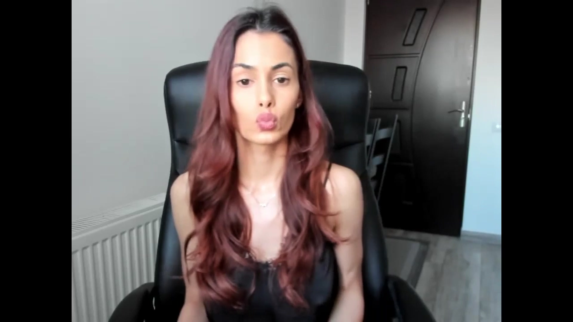 Gallery image thumbnail from Tweety_'s myfreecams stream on, 02/21/2025, 15:39 image 16 of 20
