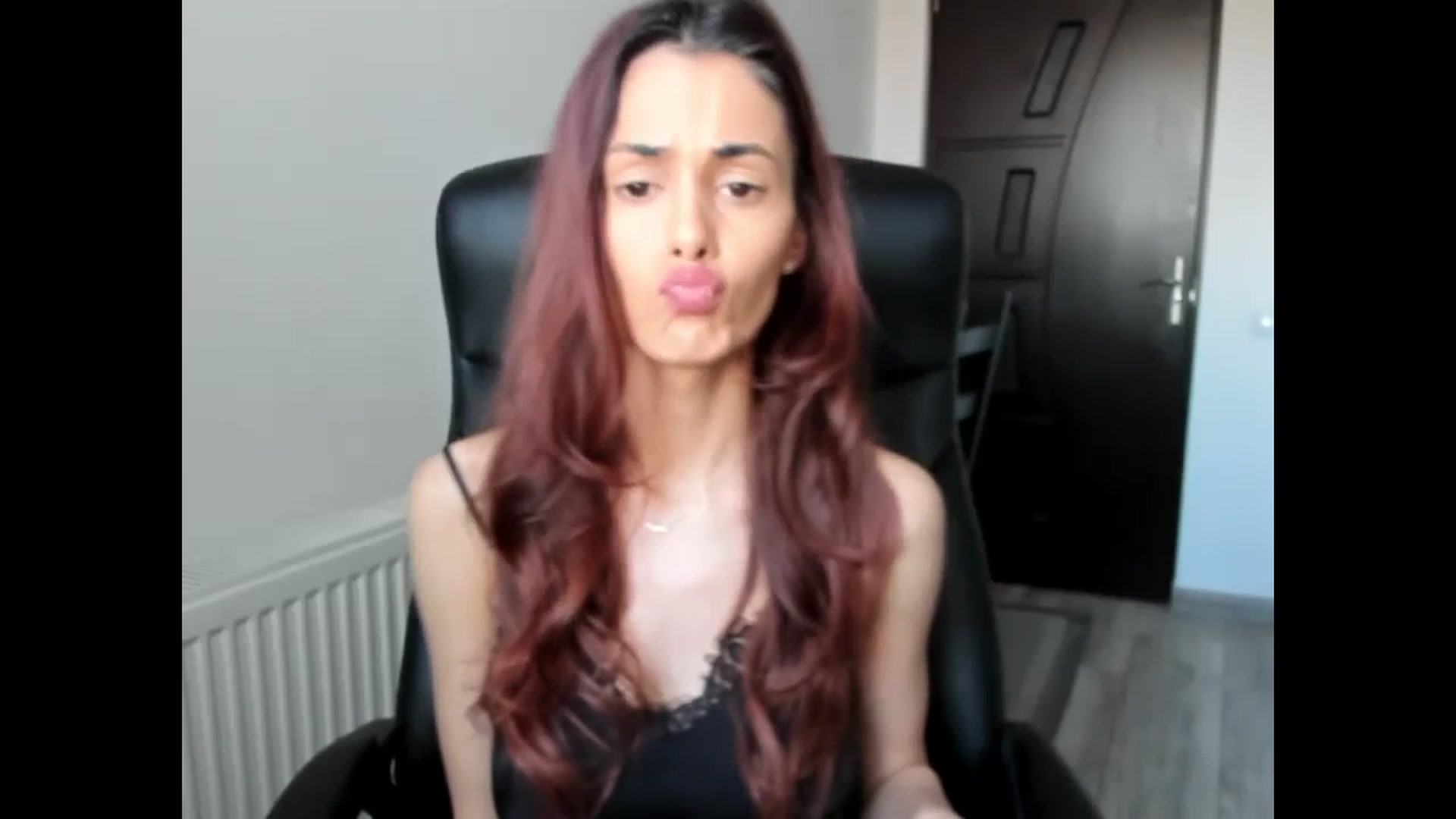 Gallery image thumbnail from Tweety_'s myfreecams stream on, 02/21/2025, 15:39 image 2 of 20