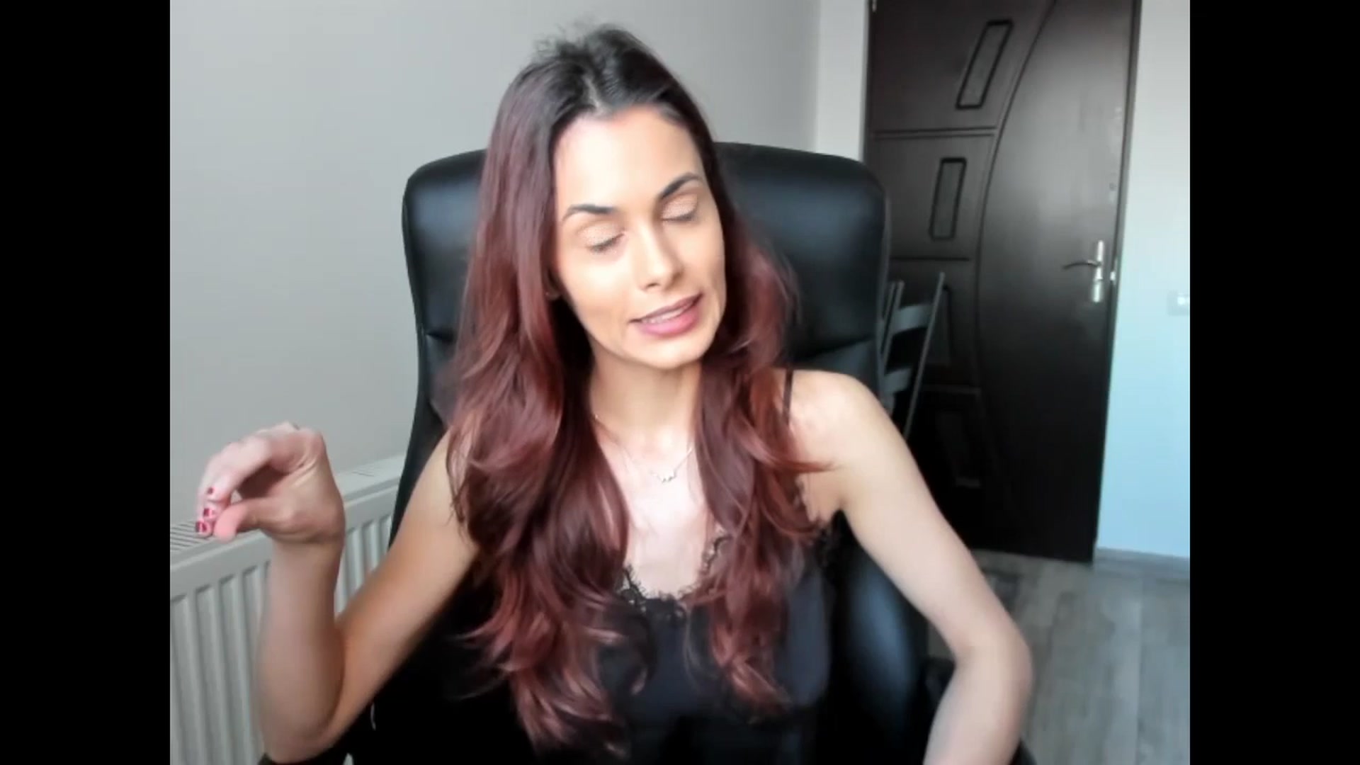 Gallery image thumbnail from Tweety_'s myfreecams stream on, 02/21/2025, 15:39 image 18 of 20