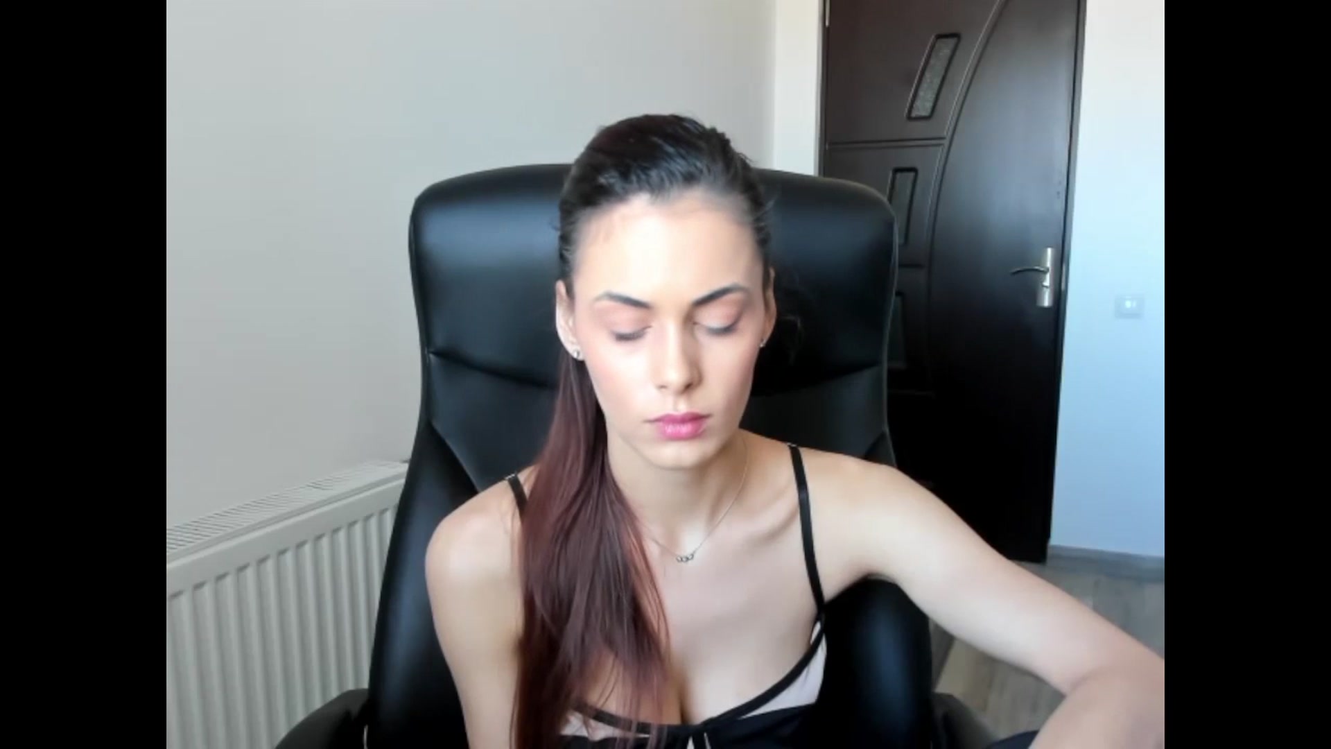 Gallery image thumbnail from Tweety_'s myfreecams stream on, 03/19/2025, 11:00 image 14 of 20