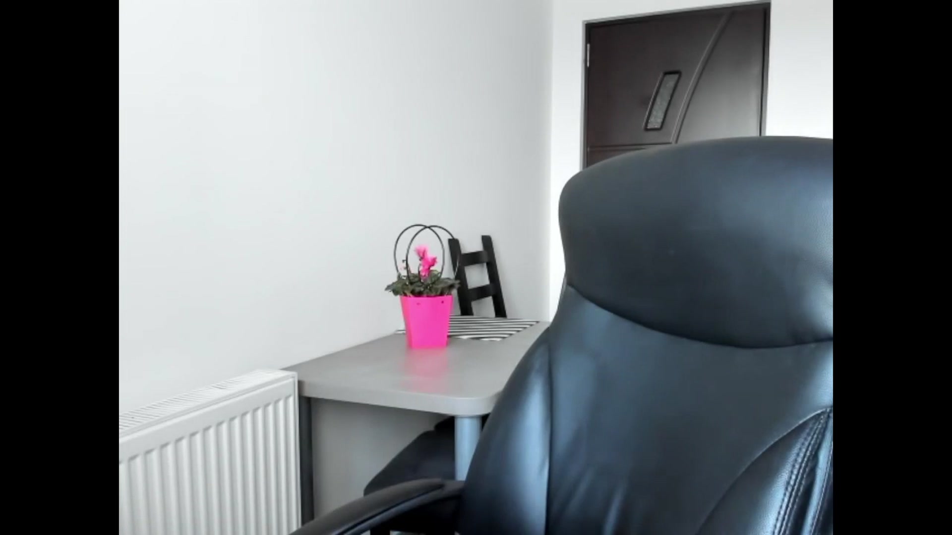 Gallery image thumbnail from Tweety_'s myfreecams stream on, 03/22/2025, 13:14 image 16 of 20