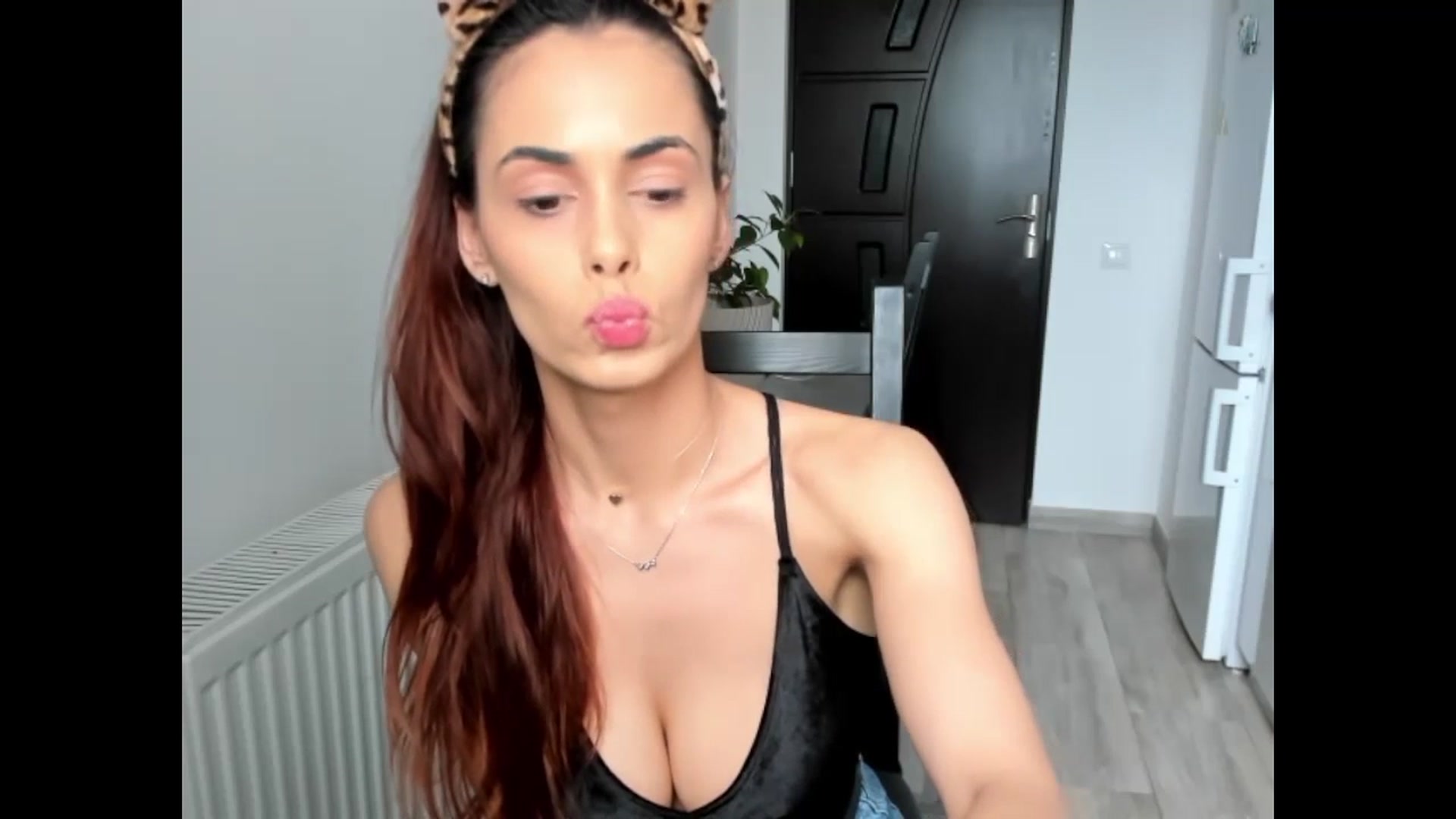 Gallery image thumbnail from Tweety_'s myfreecams stream on, 03/26/2025, 14:35 image 2 of 20
