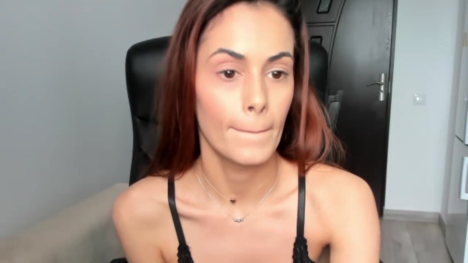 Gallery image thumbnail from Tweety_'s myfreecams stream on, 03/31/2025, 14:21 image 3 of 20