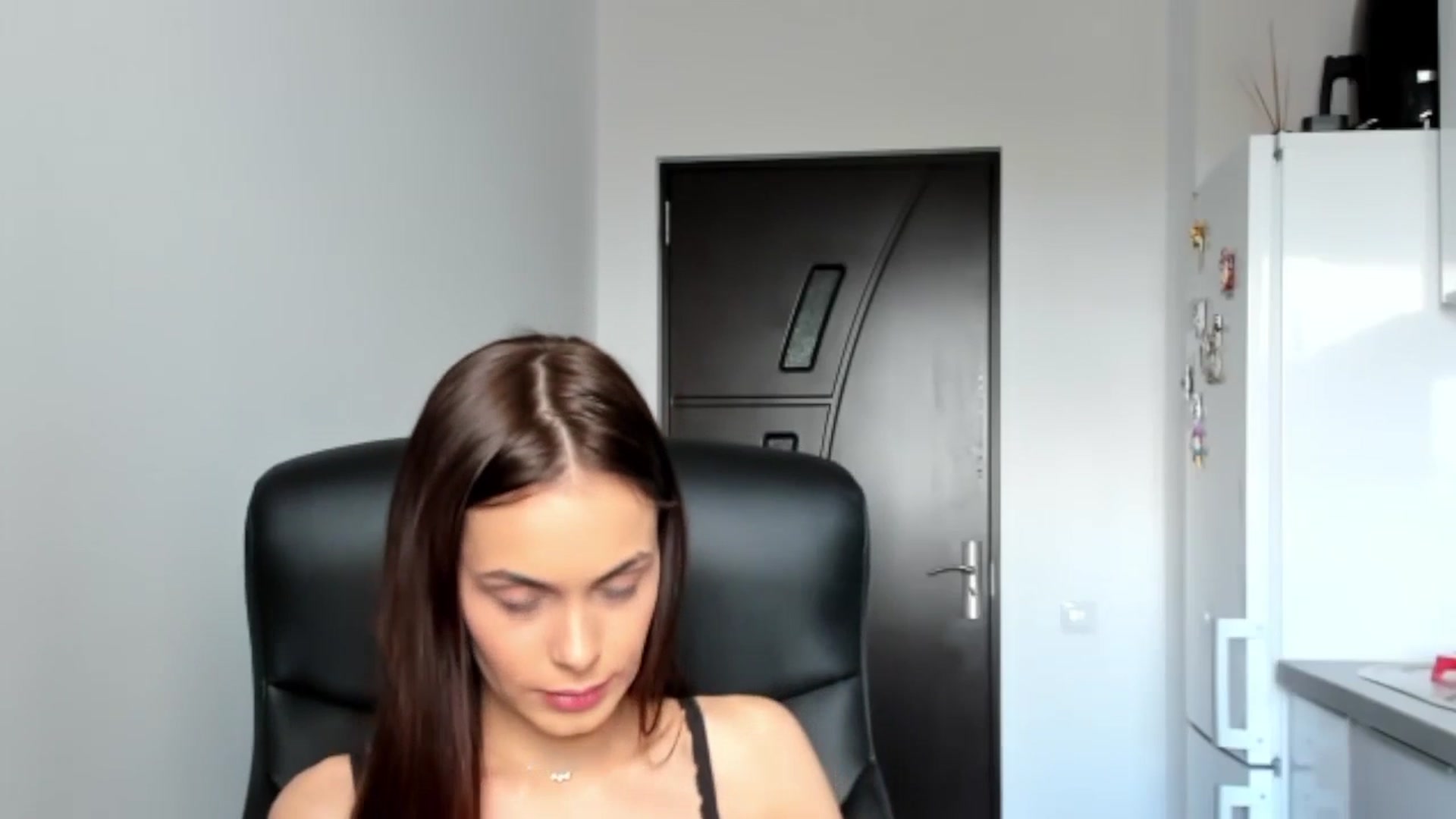 Gallery image thumbnail from Tweety_'s myfreecams stream on, 04/10/2025, 12:42 image 18 of 20