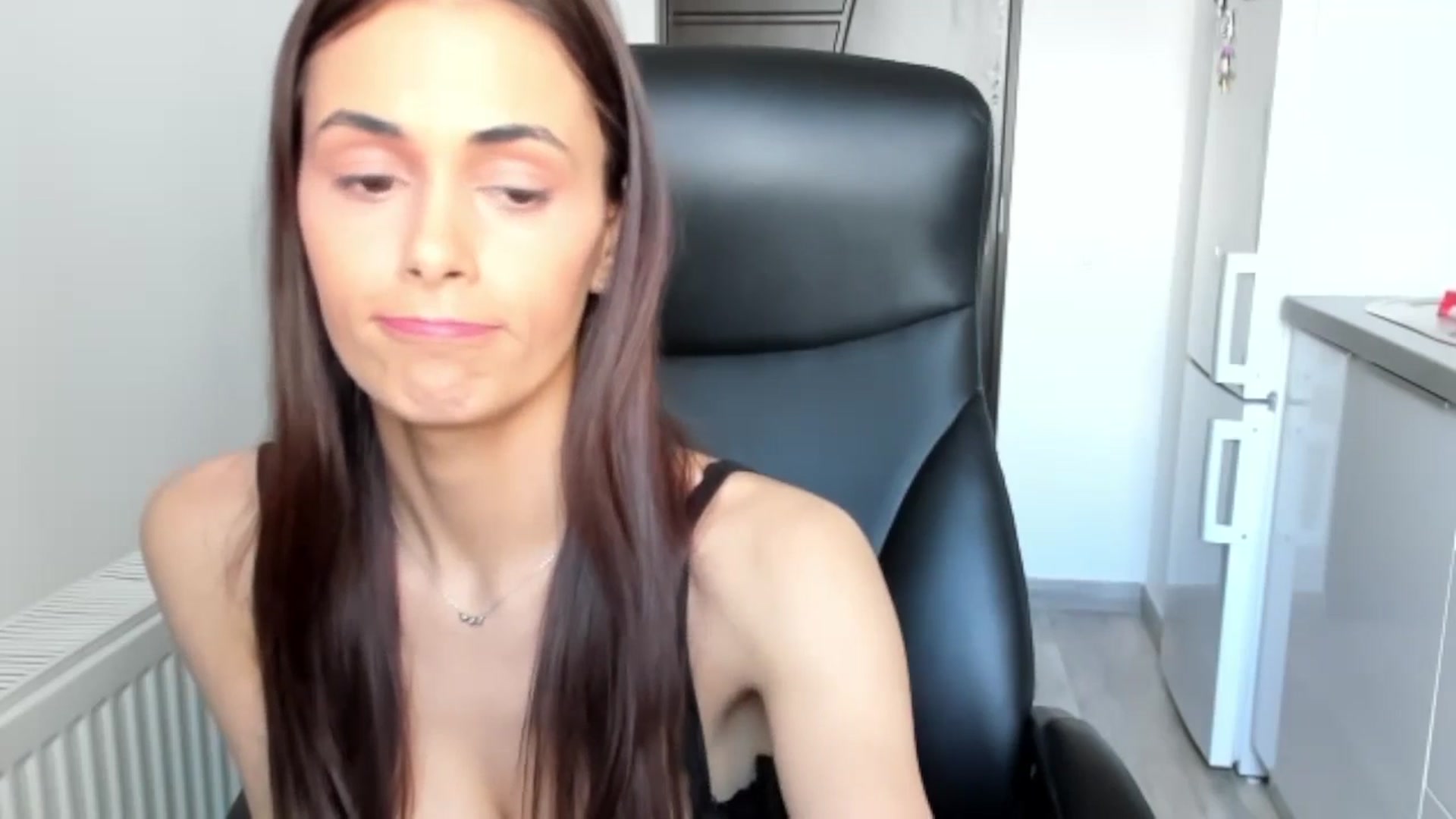 Gallery image thumbnail from Tweety_'s myfreecams stream on, 04/10/2025, 13:18 image 15 of 20