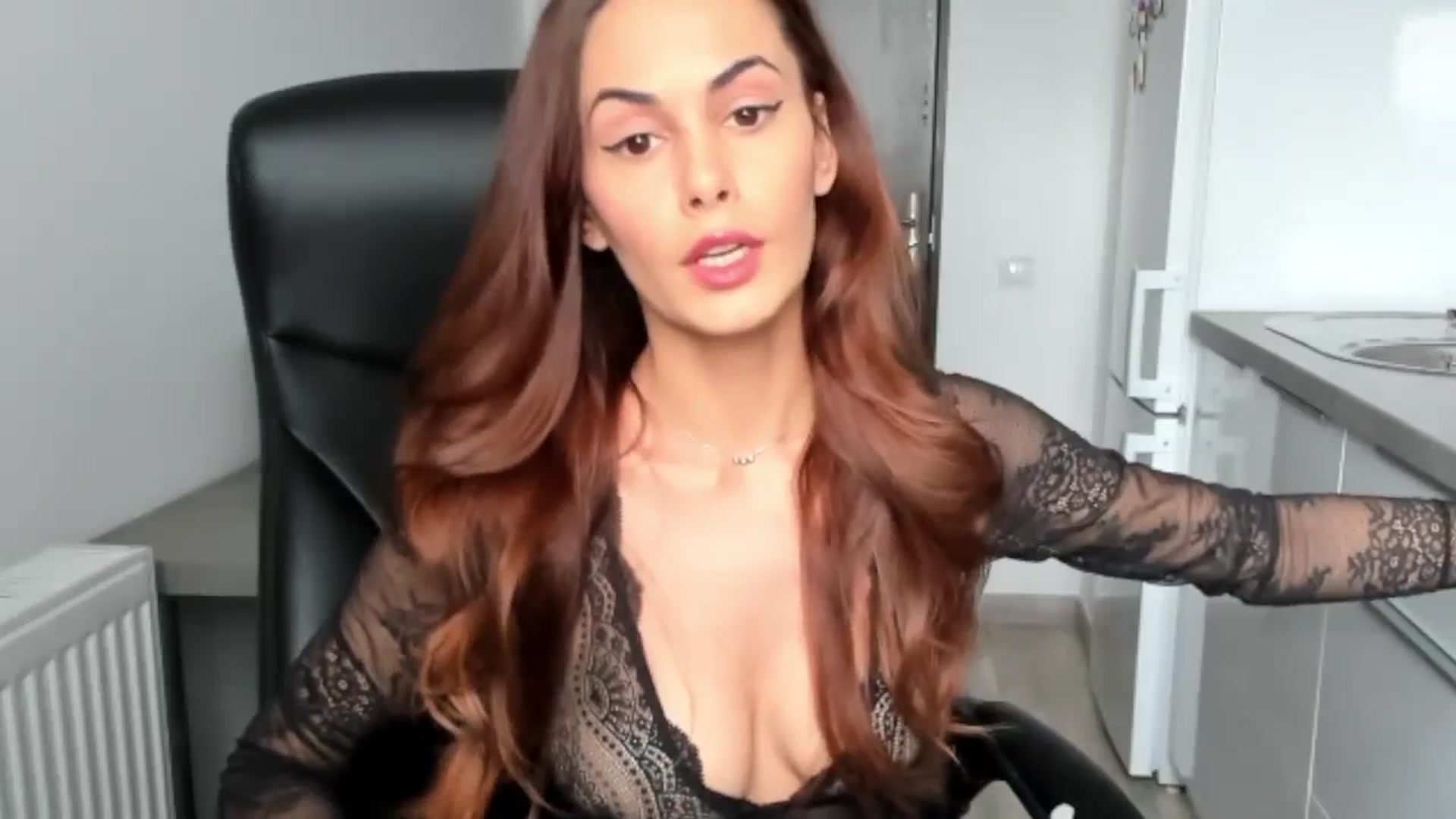 Gallery image thumbnail from Tweety_'s myfreecams stream on, 05/16/2025, 11:48 image 12 of 20