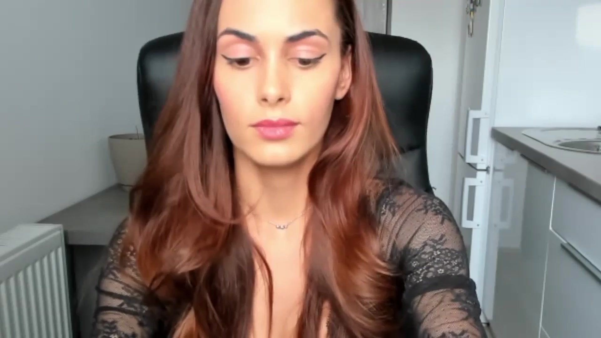 Gallery image thumbnail from Tweety_'s myfreecams stream on, 05/16/2025, 13:55 image 11 of 20