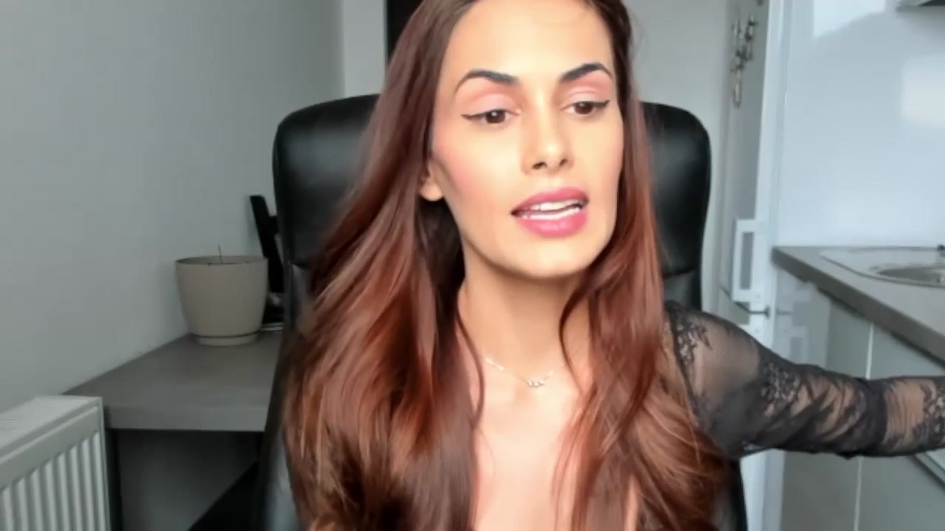 Gallery image thumbnail from Tweety_'s myfreecams stream on, 05/16/2025, 15:01 image 1 of 20