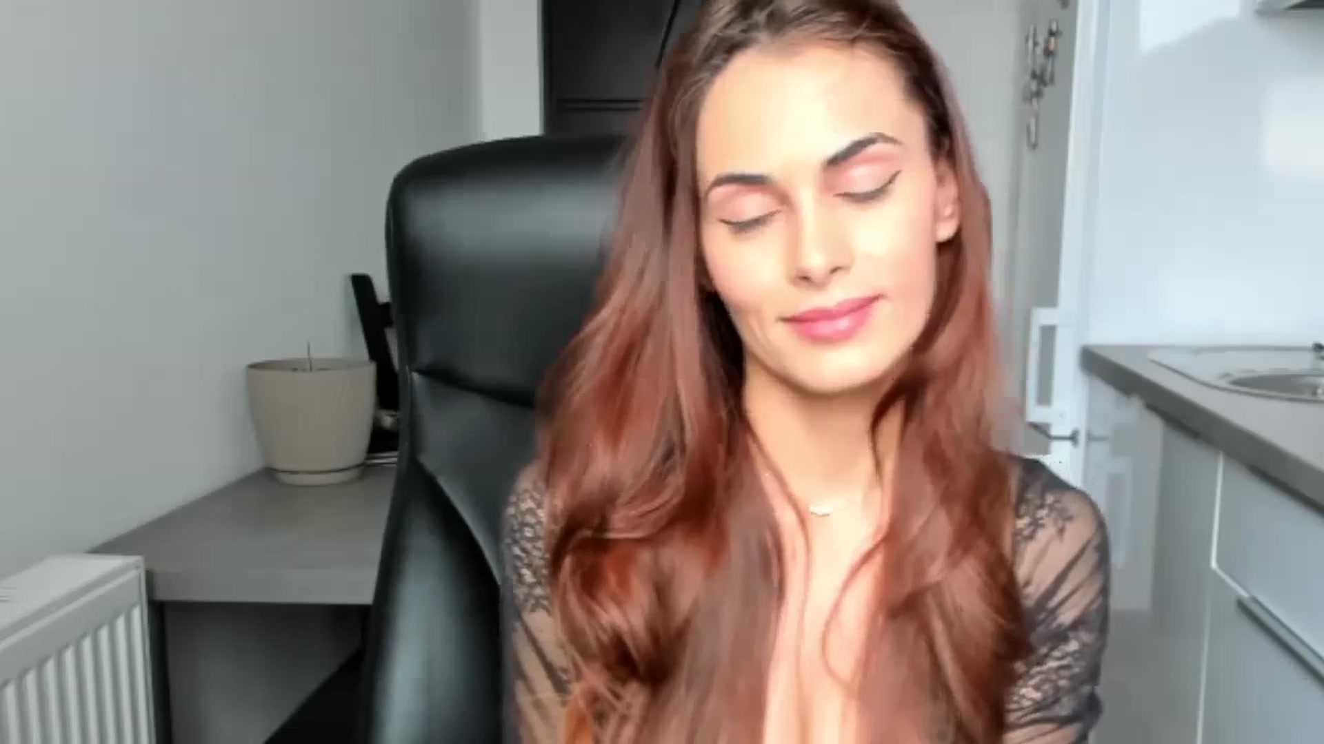 Gallery image thumbnail from Tweety_'s myfreecams stream on, 05/16/2025, 15:01 image 9 of 20