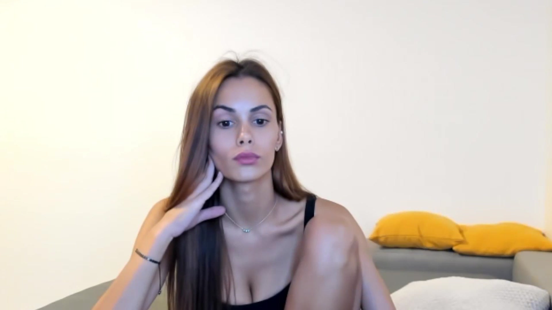 Gallery image thumbnail from Tweety_'s myfreecams stream on, 08/28/2025, 19:36 image 16 of 20