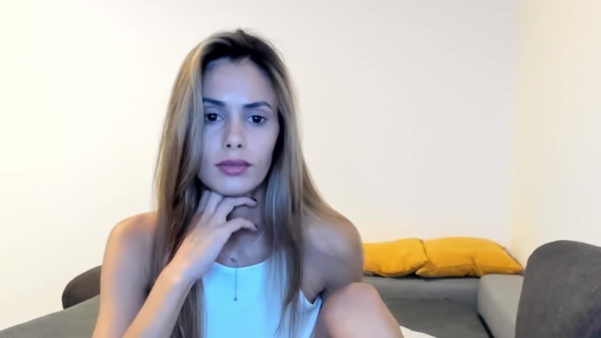 Gallery image thumbnail from Tweety_'s myfreecams stream on, 09/12/2025, 19:15 image 3 of 20