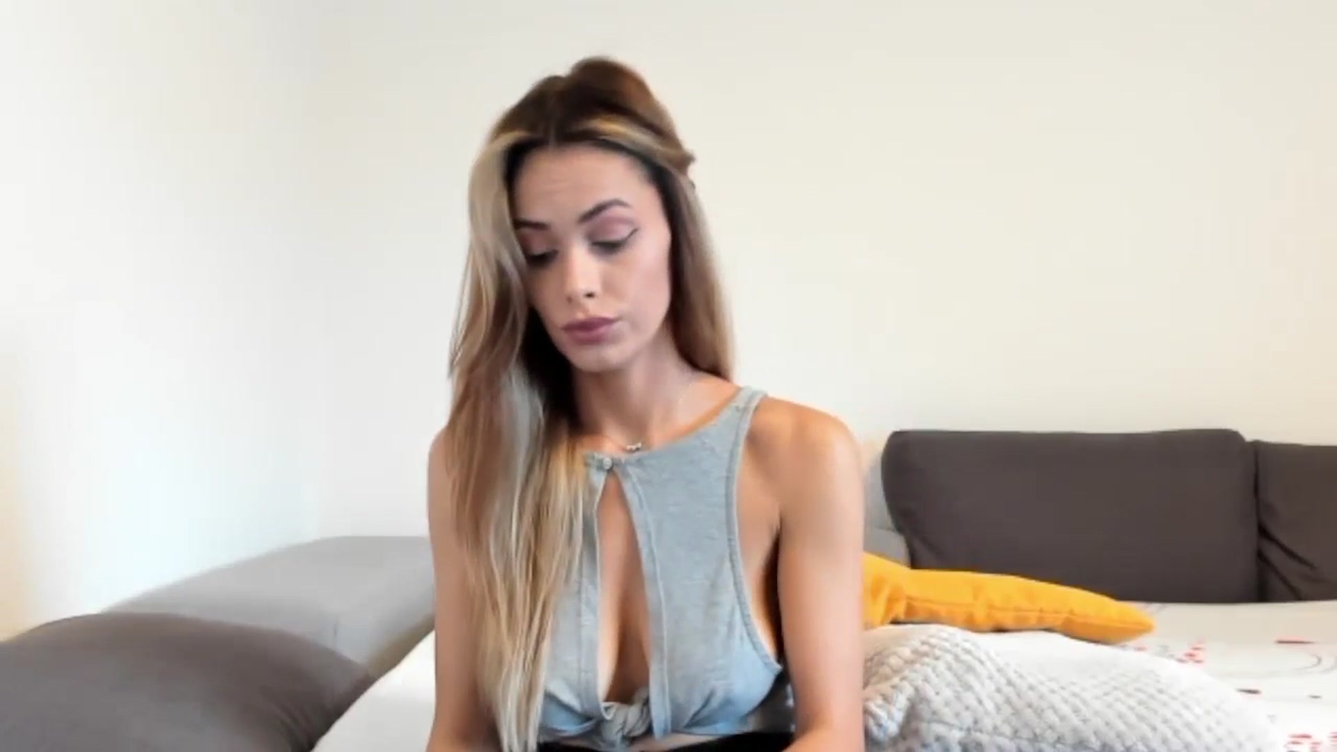 Gallery image thumbnail from Tweety_'s myfreecams stream on, 09/14/2025, 13:30 image 5 of 20
