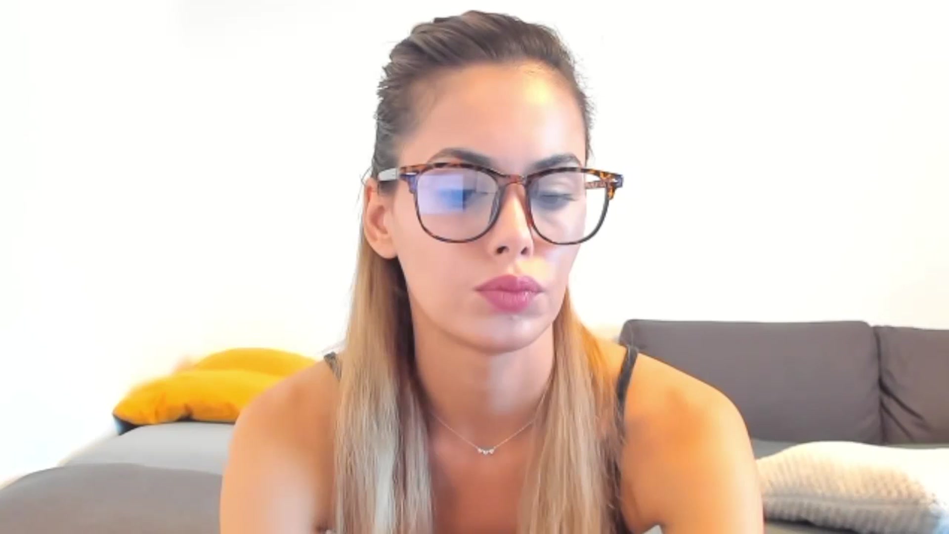 Gallery image thumbnail from Tweety_'s myfreecams stream on, 10/10/2025, 13:15 image 16 of 20