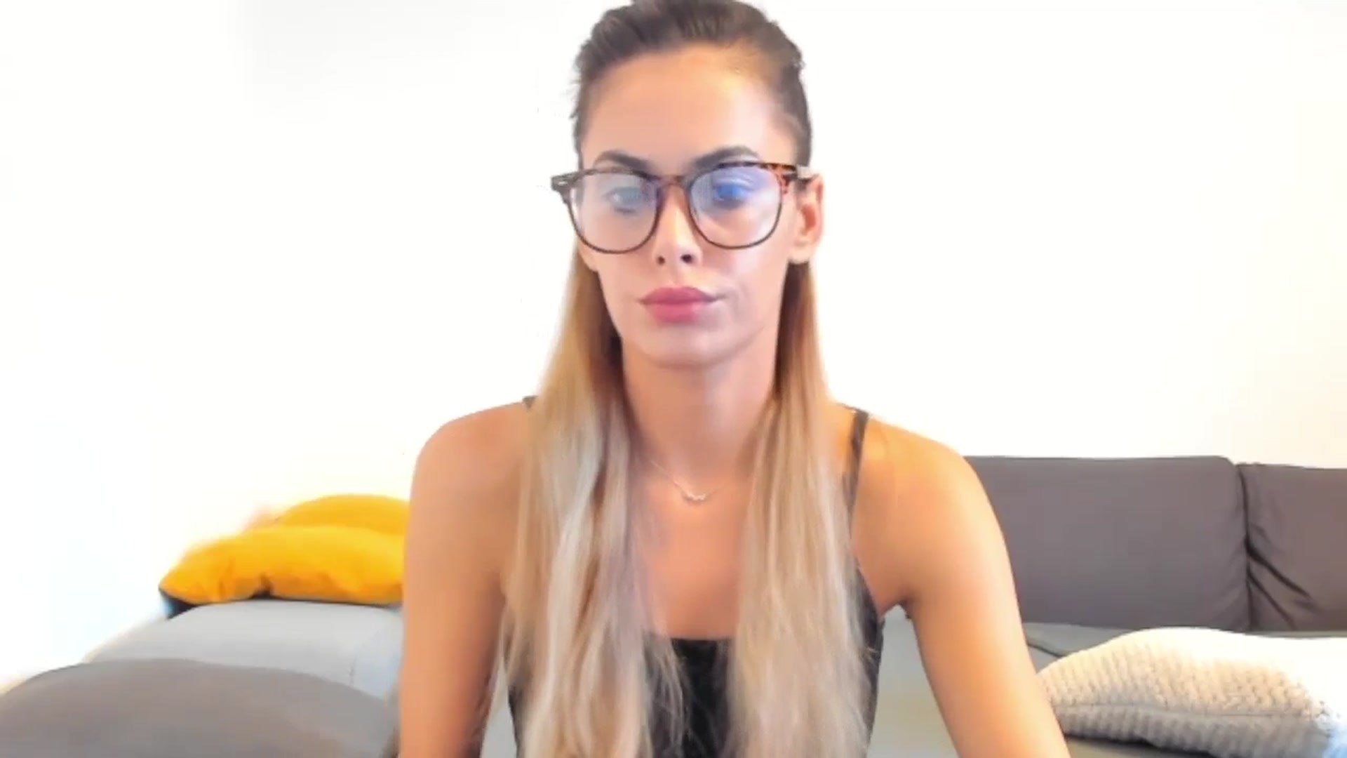 Gallery image thumbnail from Tweety_'s myfreecams stream on, 10/10/2025, 13:15 image 11 of 20