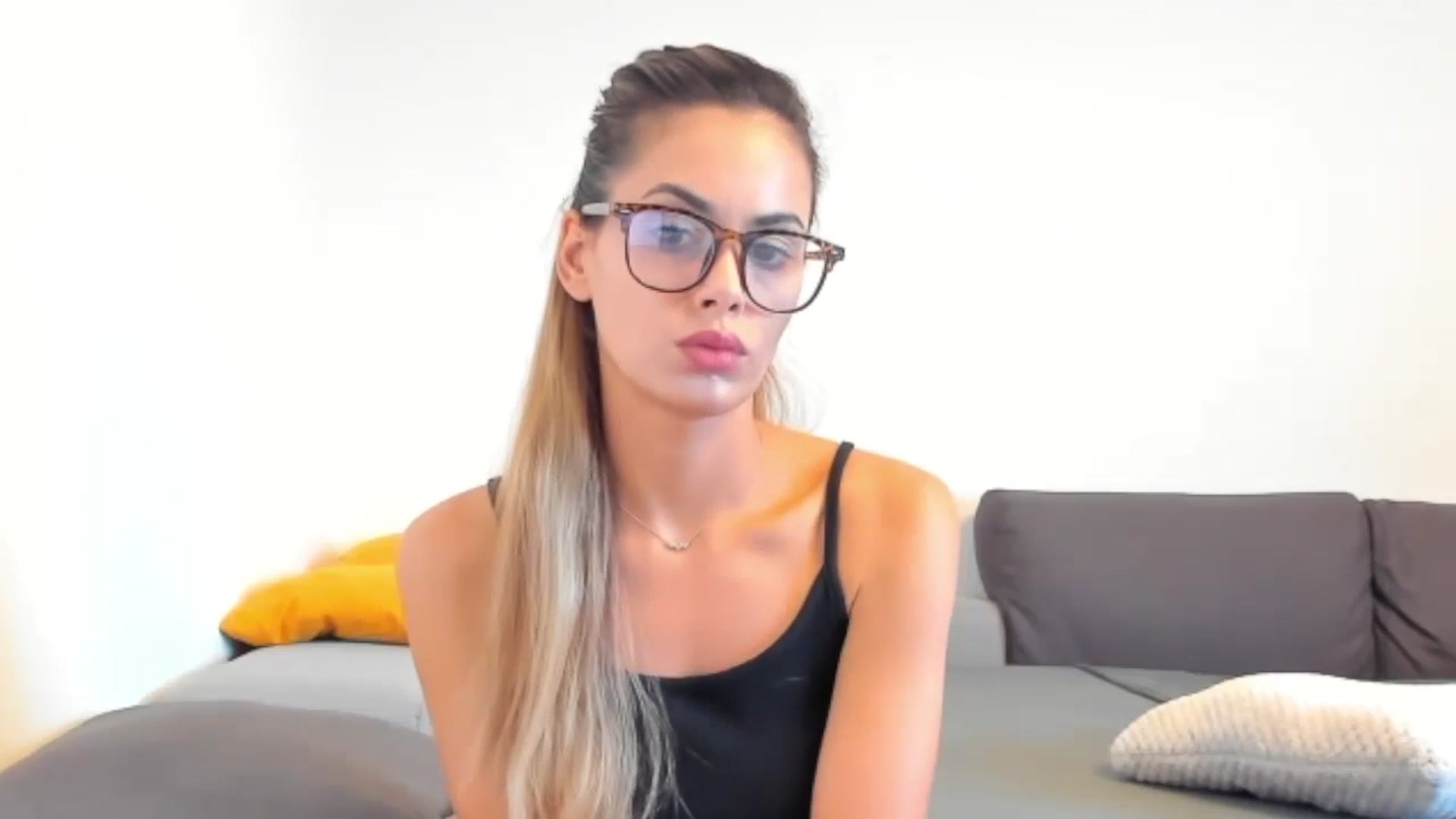 Gallery image thumbnail from Tweety_'s myfreecams stream on, 10/10/2025, 13:39 image 9 of 20