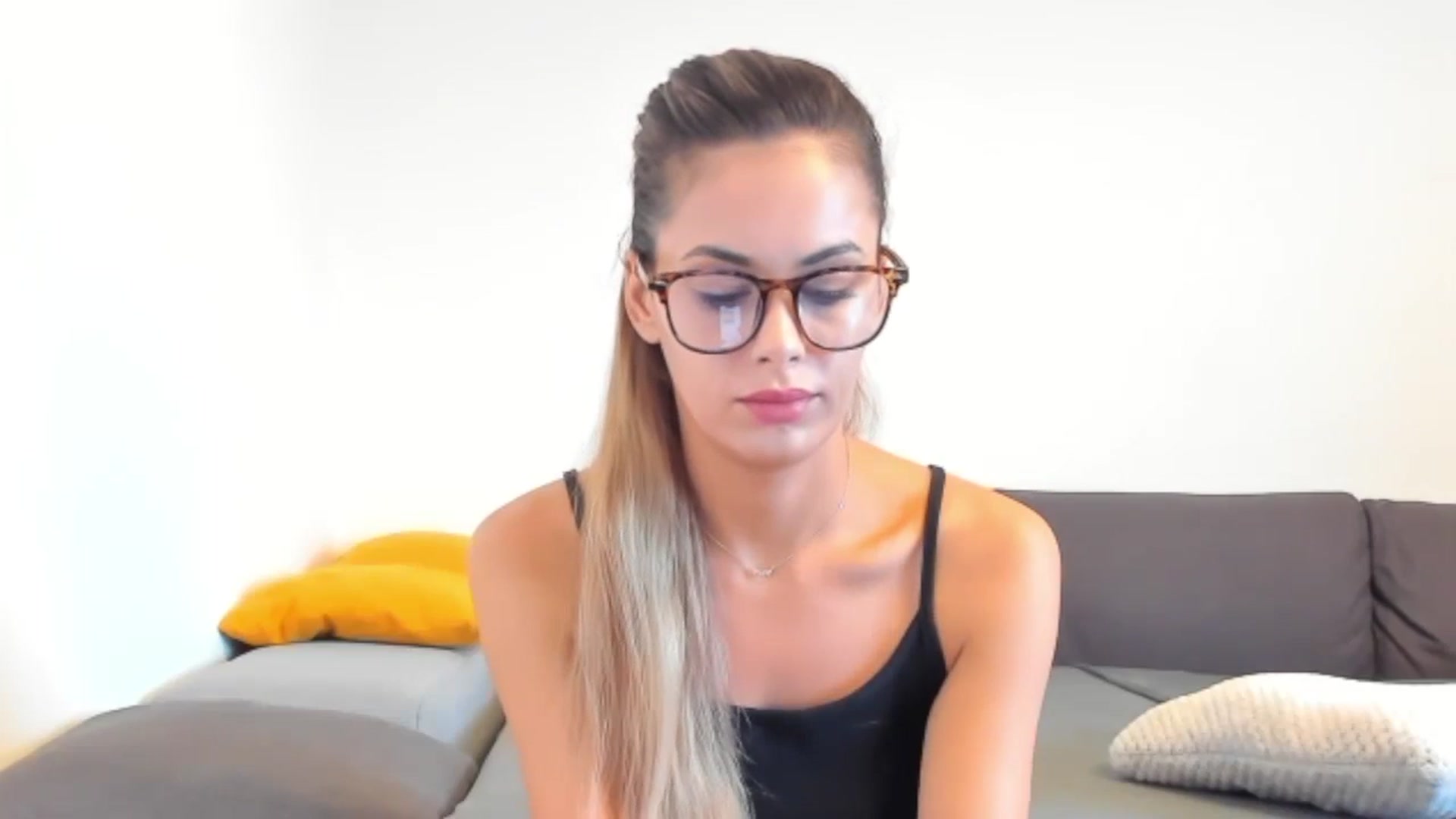 Gallery image thumbnail from Tweety_'s myfreecams stream on, 10/10/2025, 13:39 image 6 of 20