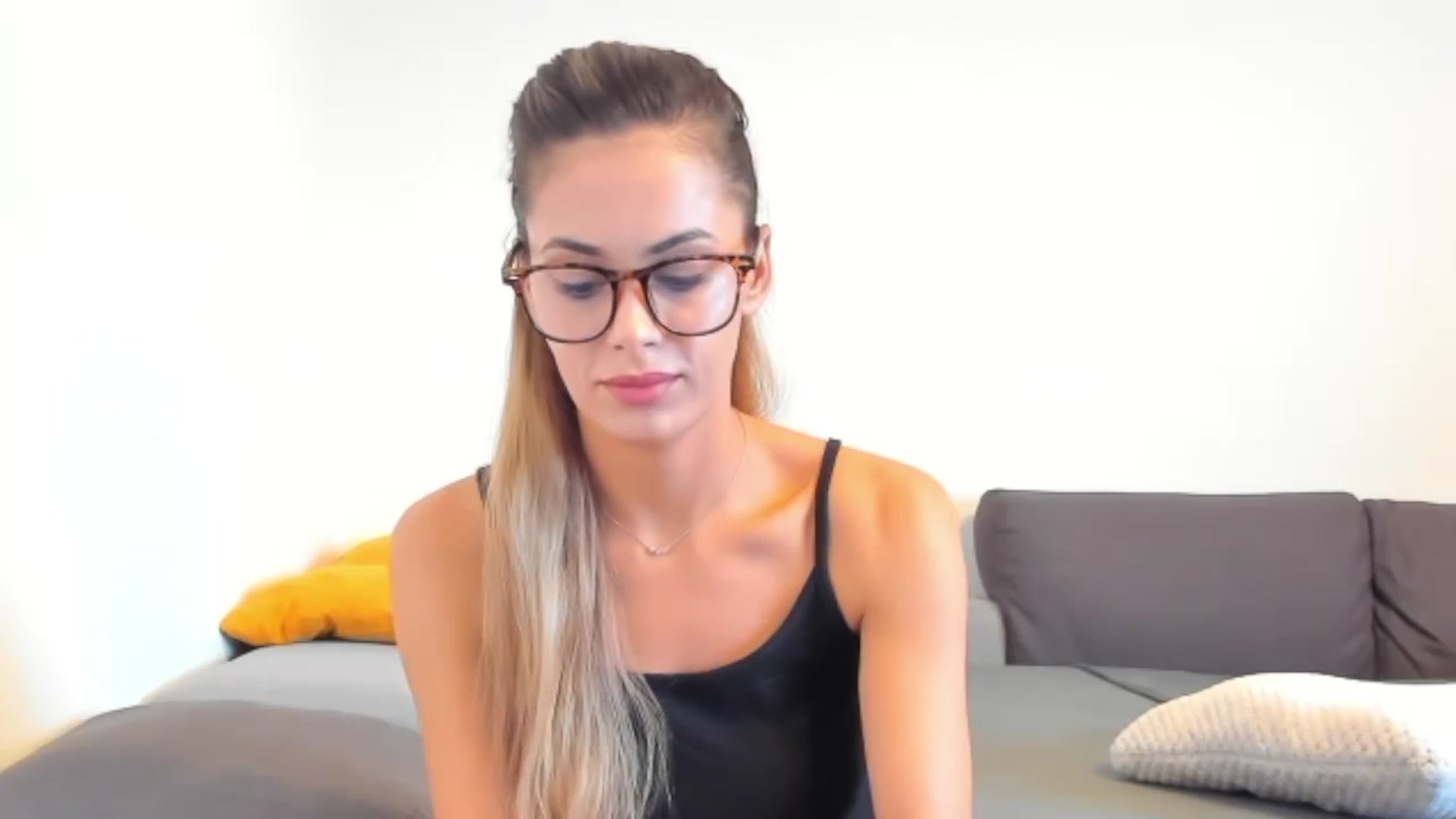 Gallery image thumbnail from Tweety_'s myfreecams stream on, 10/10/2025, 13:39 image 12 of 20