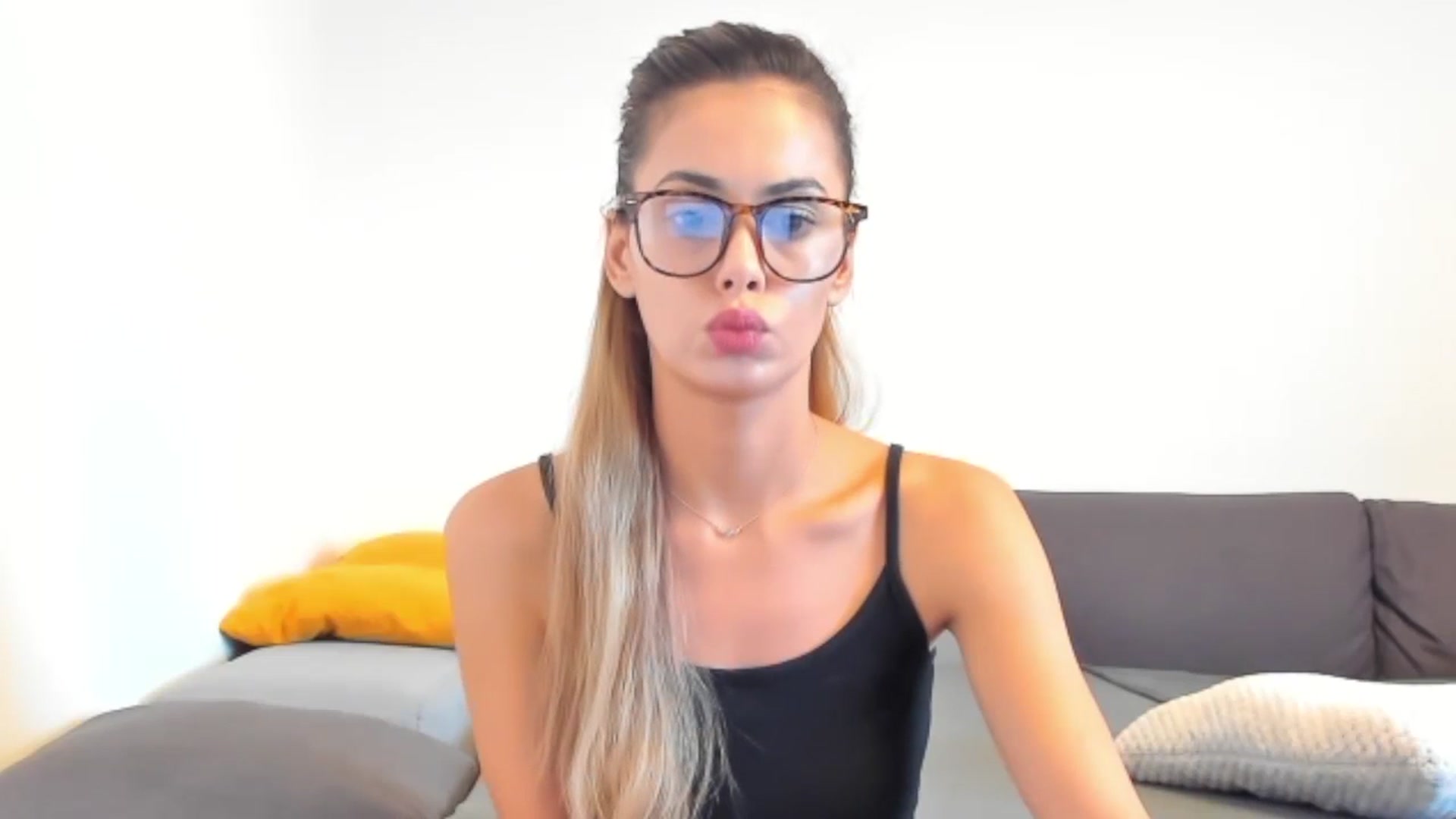 Gallery image thumbnail from Tweety_'s myfreecams stream on, 10/10/2025, 13:39 image 8 of 20