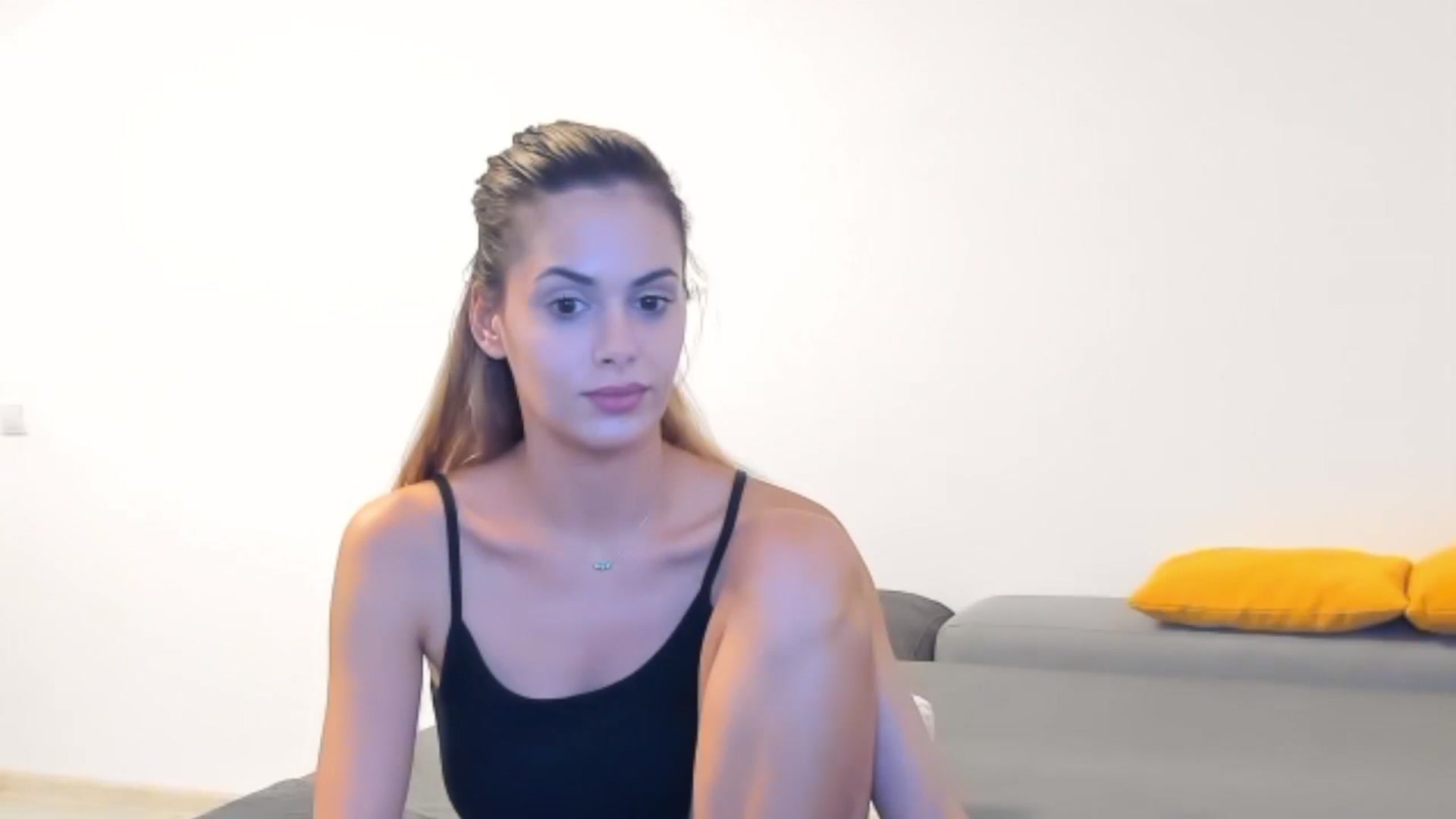 Gallery image thumbnail from Tweety_'s myfreecams stream on, 10/10/2025, 18:33 image 13 of 20