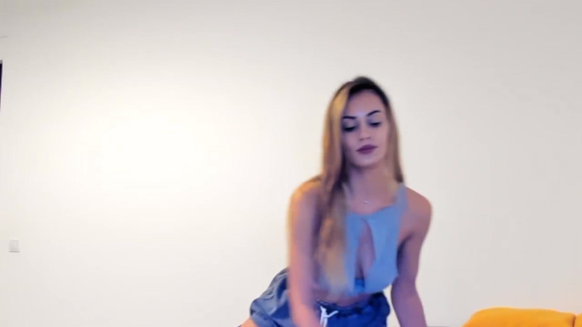 Gallery image thumbnail from Tweety_'s myfreecams stream on, 10/12/2025, 16:44 image 11 of 20