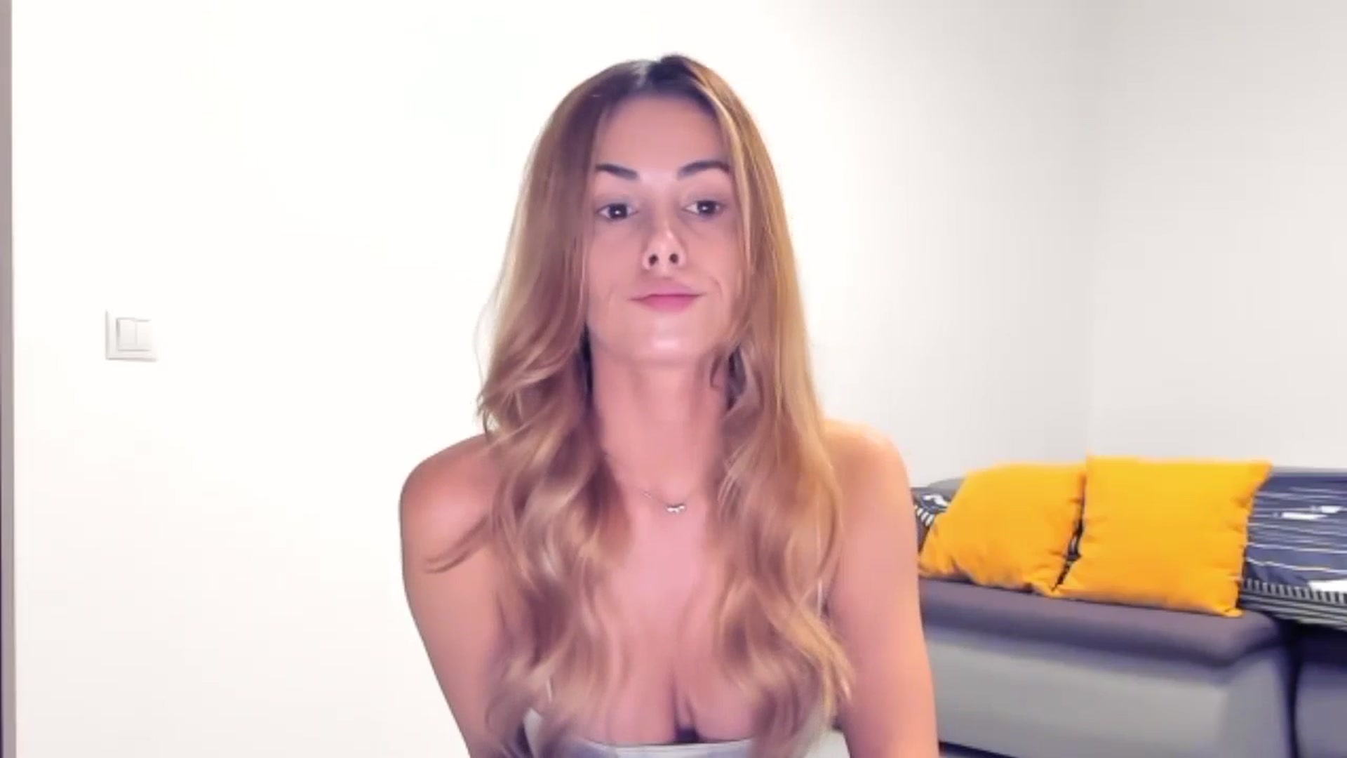 Gallery image thumbnail from Tweety_'s myfreecams stream on, 11/01/2025, 15:42 image 10 of 20